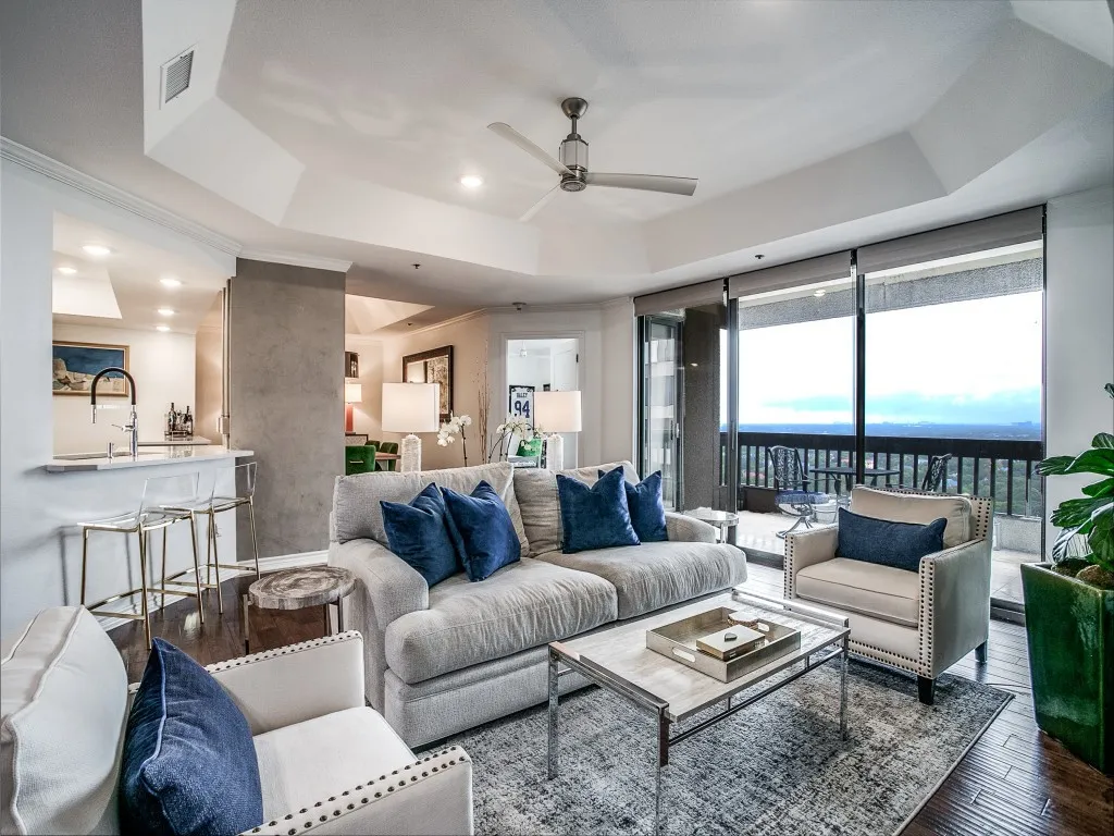Condominium For Sale in Dallas County , 5909 Luther Lane 2204, Dallas, Texas 75225, 3 Bedroom, 3 Bathroom, 3 Garage spaces, 2,359 Sqft, built in 1983, Preowned, Price $1,400,000, mls#21244973, Real Estate Agent in Dallas, Homes For Sale in Dallas county, Homes For Sale in Dallas, Realtor in Dallas Texas, Real Estate Brokerage Independent Realty Texas, Luminita Cordes Realtor