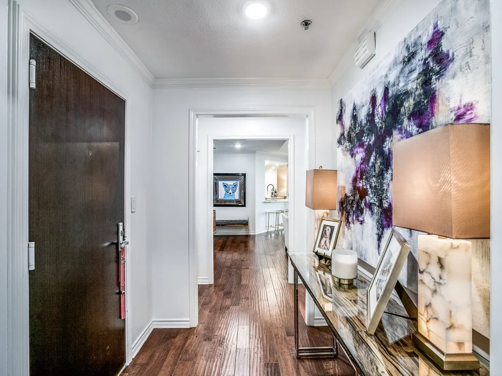 Condominium For Sale in Dallas County , 5909 Luther Lane 2204, Dallas, Texas 75225, 3 Bedroom, 3 Bathroom, 3 Garage spaces, 2,359 Sqft, built in 1983, Preowned, Price $1,400,000, mls#21244973, Real Estate Agent in Dallas, Homes For Sale in Dallas county, Homes For Sale in Dallas, Realtor in Dallas Texas, Real Estate Brokerage Independent Realty Texas, Luminita Cordes Realtor