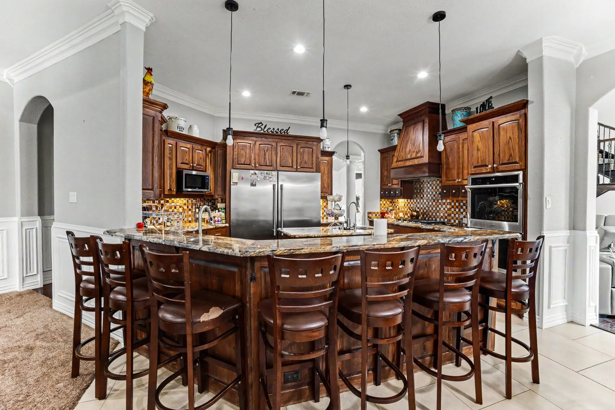 Single Family Residence For Sale in Dallas County , 505 S Bluegrove Road, Lancaster, Texas 75146, 5 Bedrooms, 5 Bathrooms, 4 Garage spaces, 5,797 Sqft, built in 2016, Preowned, Price $2,400,000, mls#21238963, Real Estate Agent in Lancaster, Homes For Sale in Dallas county, Homes For Sale in Lancaster, Realtor in Lancaster Texas, Real Estate Brokerage Independent Realty Texas, Luminita Cordes Realtor