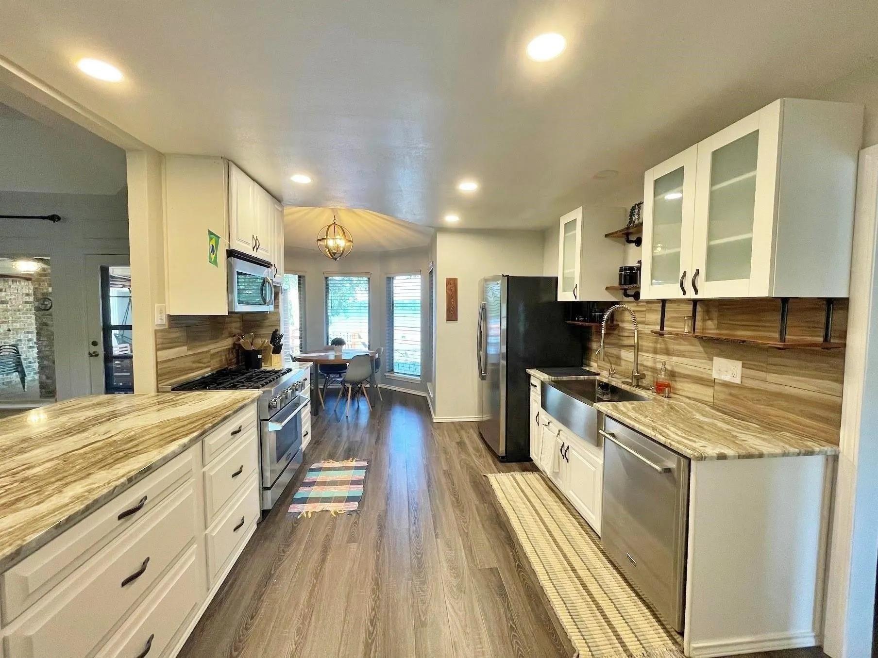 Single Family Residence For Sale in Titus County , 45 County Road 4857, Mt Pleasant, Texas 75455, 4 Bedroom, 3 Bathroom, 2 Garage spaces, 2,743 Sqft, built in 1981, Preowned, mls#21241701, Real Estate Agent in Mt Pleasant, Homes For Sale in Titus county, Homes For Sale in Mt Pleasant, Realtor in Mt Pleasant Texas, Real Estate Brokerage Independent Realty Texas, Luminita Cordes Realtor