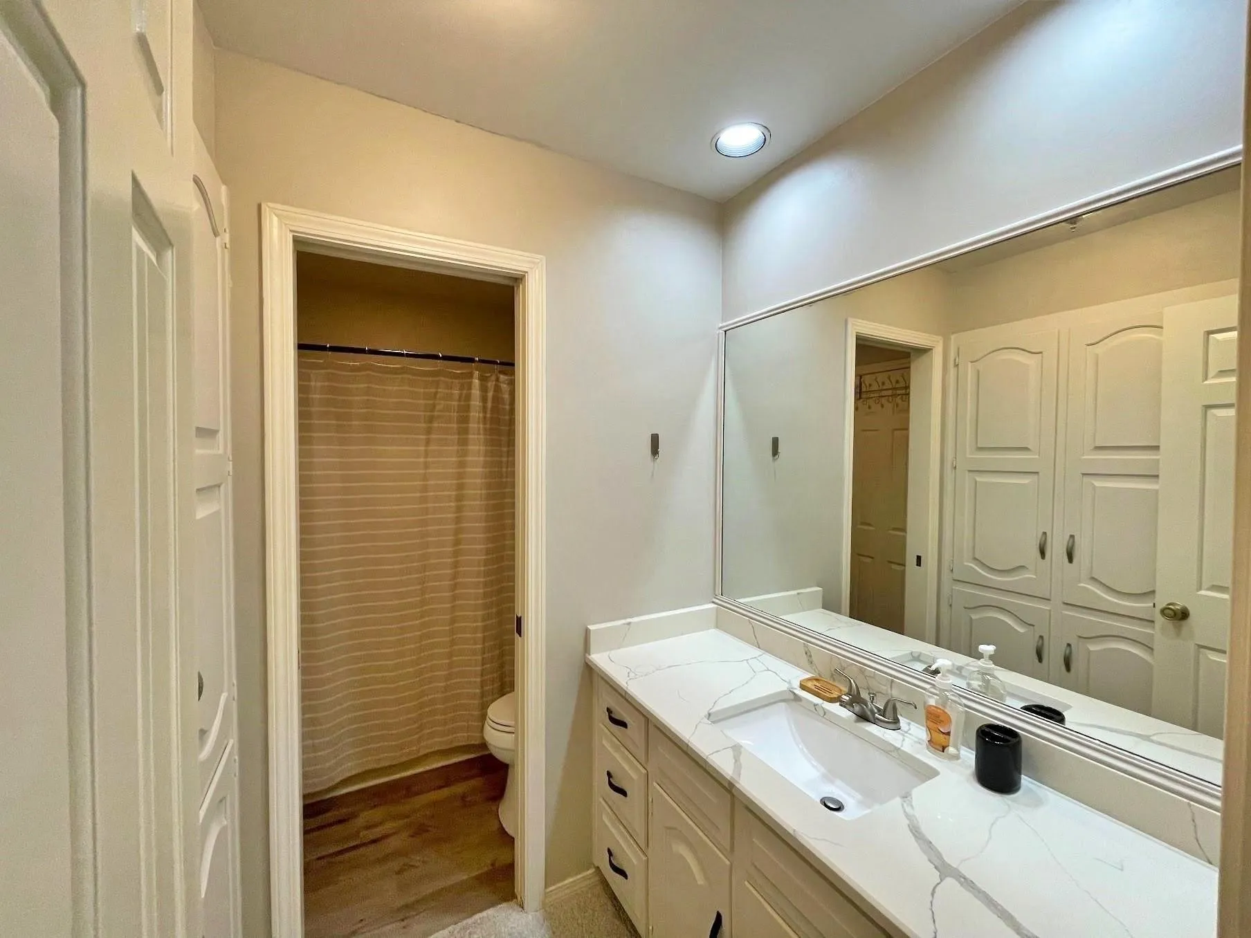 Single Family Residence For Sale in Titus County , 45 County Road 4857, Mt Pleasant, Texas 75455, 4 Bedroom, 3 Bathroom, 2 Garage spaces, 2,743 Sqft, built in 1981, Preowned, mls#21241701, Real Estate Agent in Mt Pleasant, Homes For Sale in Titus county, Homes For Sale in Mt Pleasant, Realtor in Mt Pleasant Texas, Real Estate Brokerage Independent Realty Texas, Luminita Cordes Realtor