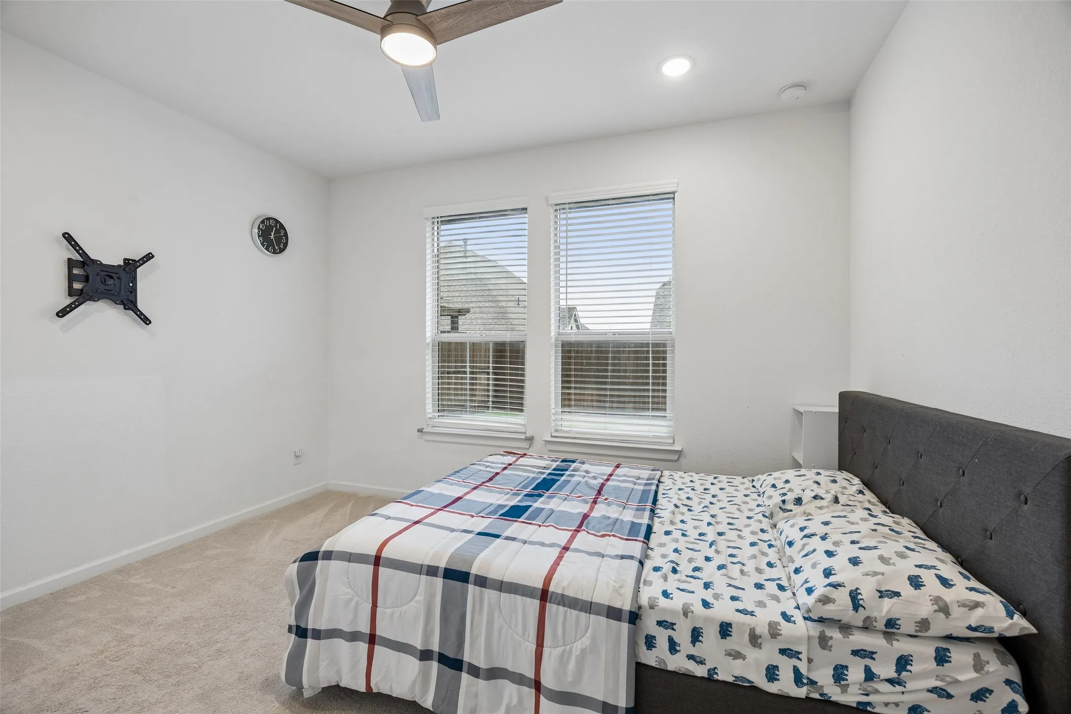 Single Family Residence For Sale in Collin County , 3520 Abingdon Avenue, Melissa, Texas 75454, 4 Bedrooms, 3 Bathrooms, 3 Garage spaces, 2,876 Sqft, built in 2022, Preowned, Price $539,900, mls#21243087, Real Estate Agent in Melissa, Homes For Sale in Collin county, Homes For Sale in Melissa, Realtor in Melissa Texas, Real Estate Brokerage Independent Realty Texas, Luminita Cordes Realtor