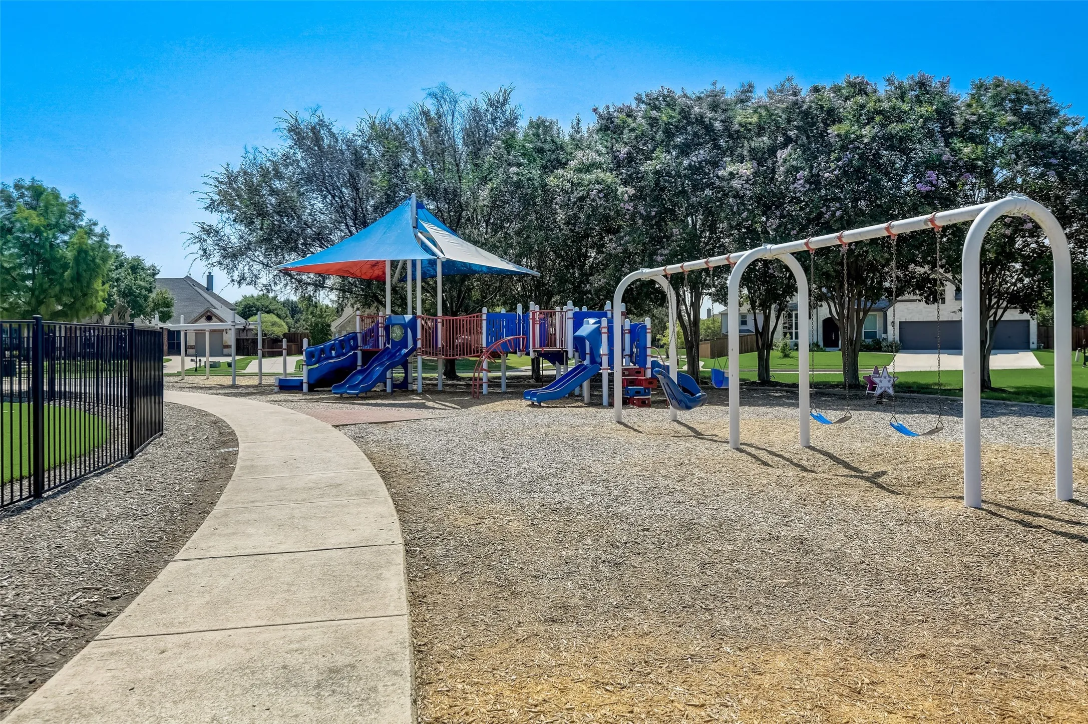 Single Family Residence For Sale in Collin County , 3520 Abingdon Avenue, Melissa, Texas 75454, 4 Bedrooms, 3 Bathrooms, 3 Garage spaces, 2,876 Sqft, built in 2022, Preowned, Price $539,900, mls#21243087, Real Estate Agent in Melissa, Homes For Sale in Collin county, Homes For Sale in Melissa, Realtor in Melissa Texas, Real Estate Brokerage Independent Realty Texas, Luminita Cordes Realtor