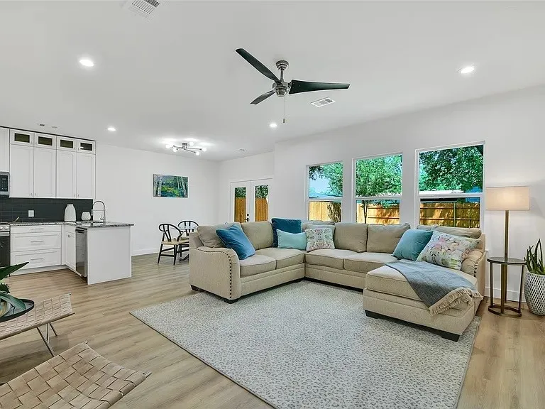 Duplex For Rent in Tarrant County , 5204 Slate Street, Fort Worth, Texas 76114, 3 Bedrooms, 3 Bathrooms, 2 Garage spaces, 2,287 Sqft, built in 2024, Preowned, Price $3,200, mls#21248748, Real Estate Agent in Fort Worth, Homes For Rent in Tarrant county, Homes For Rent in Fort Worth, Realtor in Fort Worth Texas, Real Estate Brokerage Independent Realty Texas, Luminita Cordes Realtor