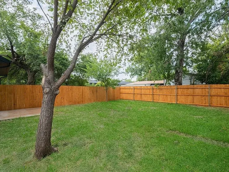 Duplex For Rent in Tarrant County , 5204 Slate Street, Fort Worth, Texas 76114, 3 Bedrooms, 3 Bathrooms, 2 Garage spaces, 2,287 Sqft, built in 2024, Preowned, Price $3,200, mls#21248748, Real Estate Agent in Fort Worth, Homes For Rent in Tarrant county, Homes For Rent in Fort Worth, Realtor in Fort Worth Texas, Real Estate Brokerage Independent Realty Texas, Luminita Cordes Realtor