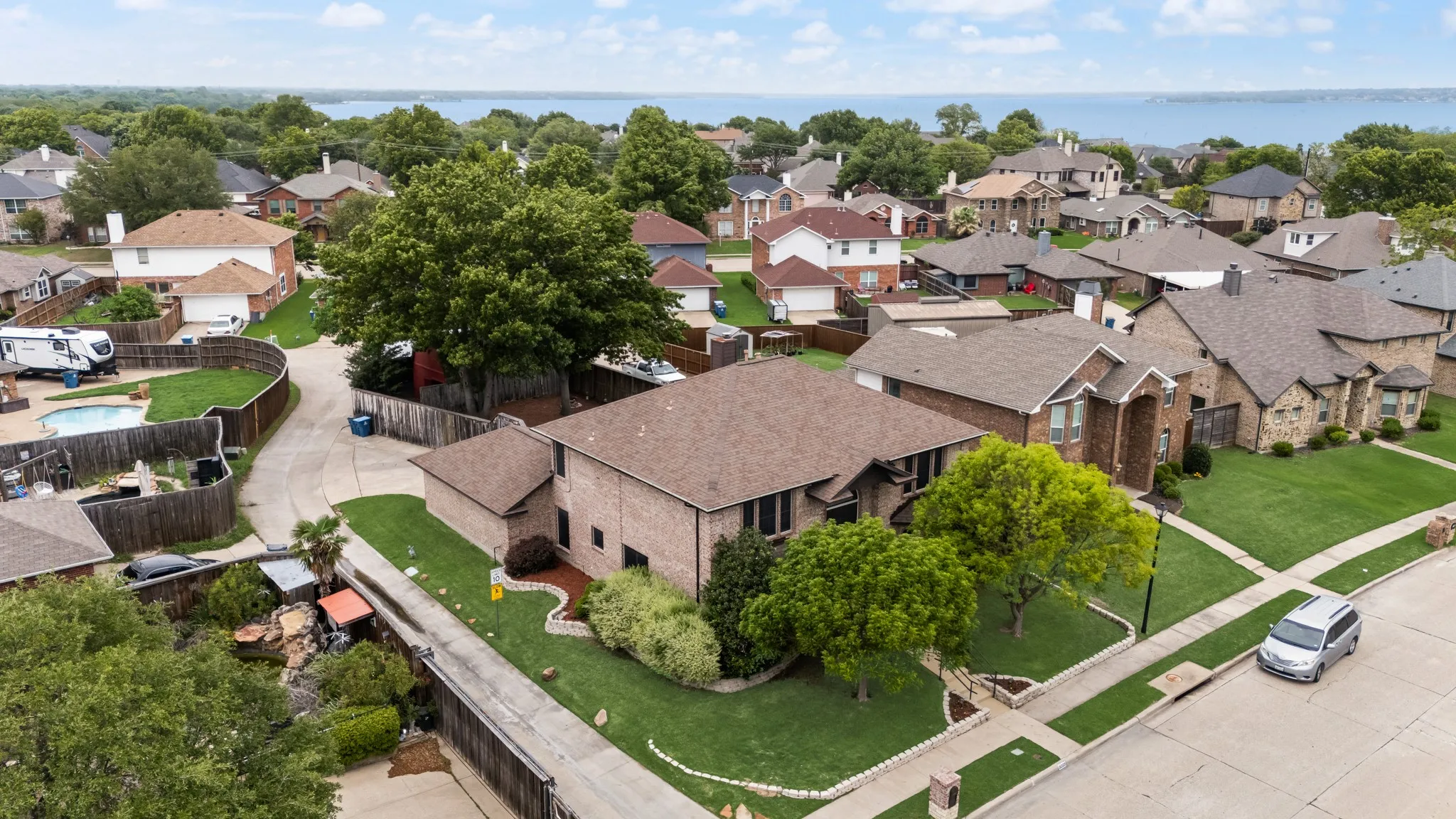 Fantastic location close to Lake Ray Hubbard.