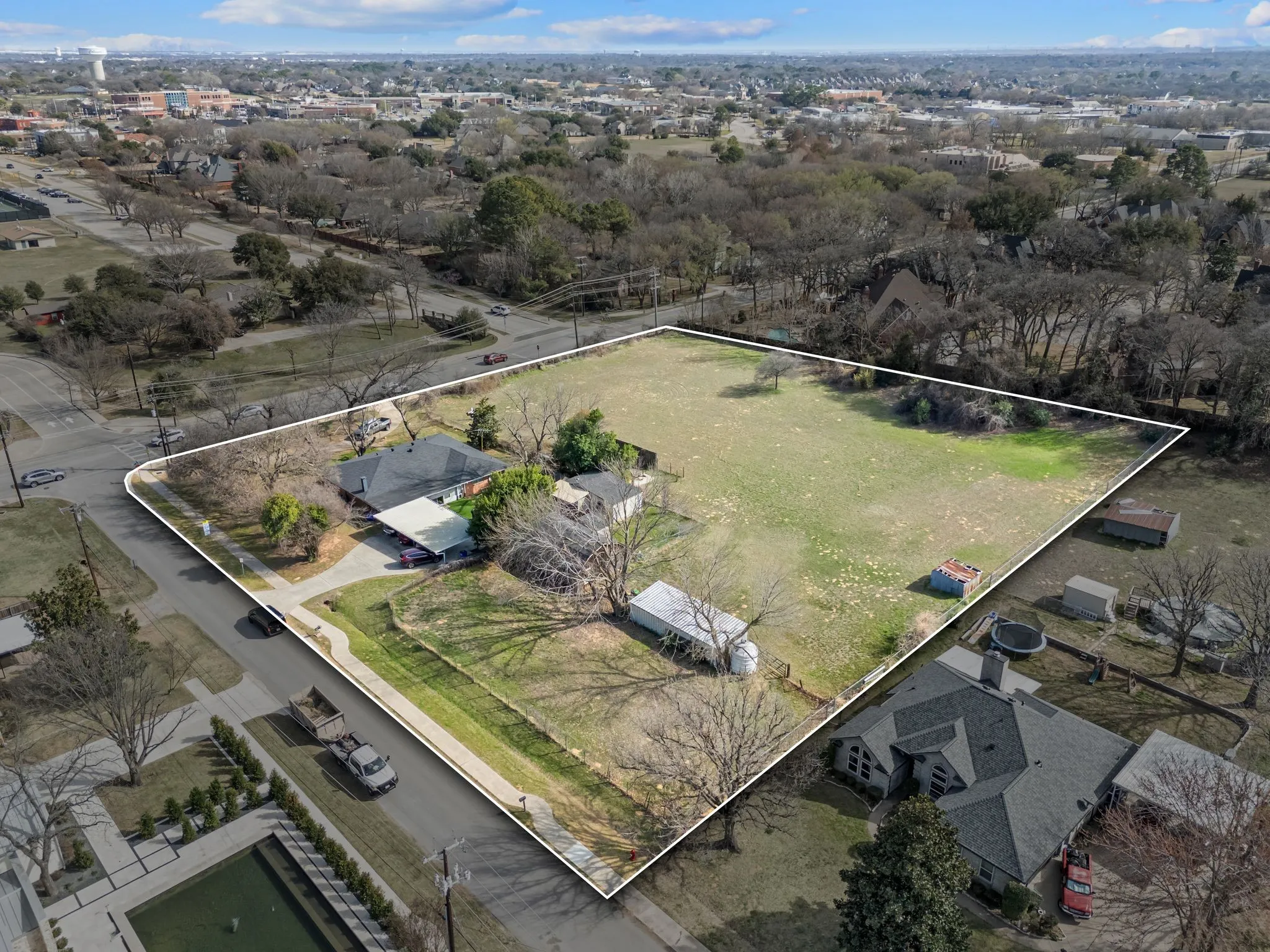 Single Family Residence For Sale in Tarrant County , 5804 Pleasant Run Road, Colleyville, Texas 76034, 3 Bedroom, 2 Bathroom, Garage spaces, 2,094 Sqft, built in 1962, Preowned, mls#21245263, Real Estate Agent in Colleyville, Homes For Sale in Tarrant county, Homes For Sale in Colleyville, Realtor in Colleyville Texas, Real Estate Brokerage Independent Realty Texas, Luminita Cordes Realtor