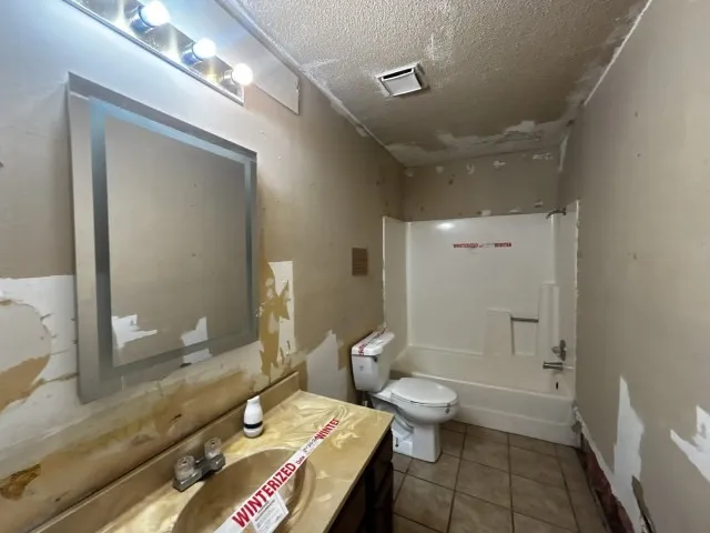Single Family Residence For Sale in Jackson (TX) County , 122 Rosa Street, Edna, Texas 77957, 3 Bedroom, 2 Bathroom, Garage spaces, 1,128 Sqft, built in 1982, mls#21248821, Real Estate Agent in Edna, Homes For Sale in Jackson (TX) county, Homes For Sale in Edna, Realtor in Edna Texas, Real Estate Brokerage Independent Realty Texas, Luminita Cordes Realtor