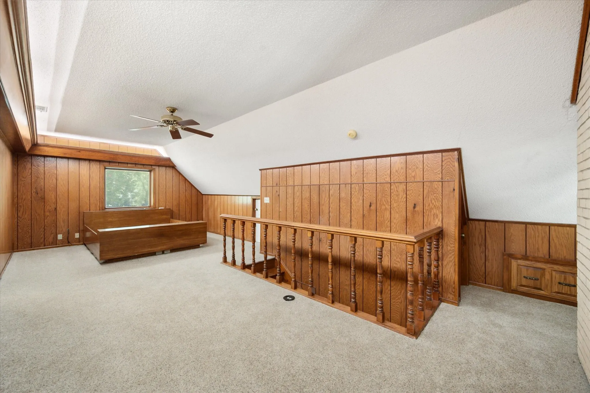 Farm For Sale in Freestone County , 103 Fcr 519, Fairfield, Texas 75840, 3 Bedroom, 3 Bathroom, 1 Garage spaces, 2,468 Sqft, built in 1987, mls#21240600, Real Estate Agent in Fairfield, Homes For Sale in Freestone county, Homes For Sale in Fairfield, Realtor in Fairfield Texas, Real Estate Brokerage Independent Realty Texas, Luminita Cordes Realtor