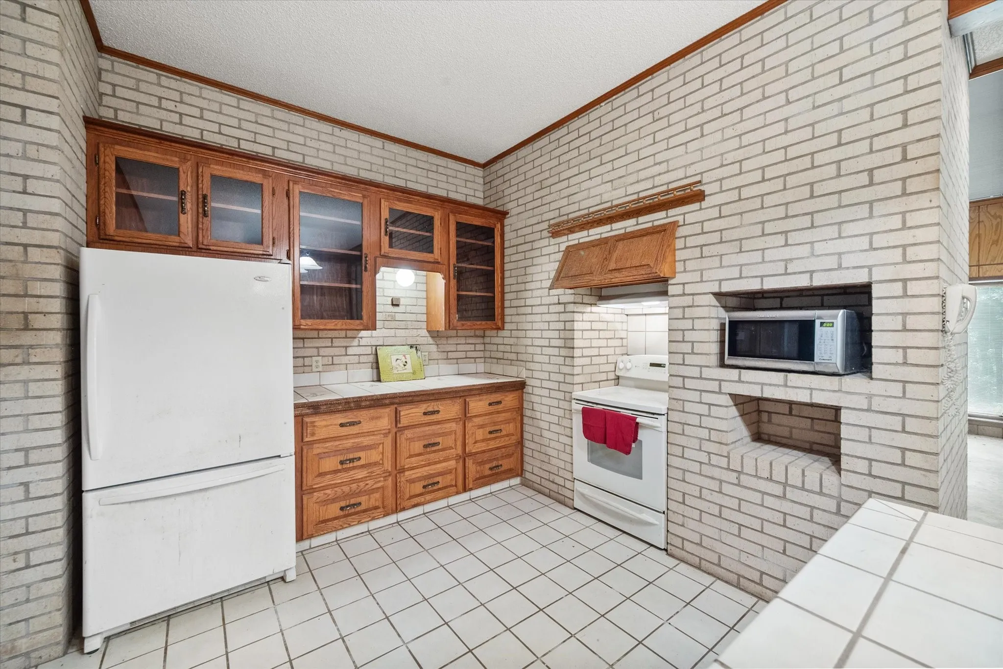Farm For Sale in Freestone County , 103 Fcr 519, Fairfield, Texas 75840, 3 Bedroom, 3 Bathroom, 1 Garage spaces, 2,468 Sqft, built in 1987, mls#21240600, Real Estate Agent in Fairfield, Homes For Sale in Freestone county, Homes For Sale in Fairfield, Realtor in Fairfield Texas, Real Estate Brokerage Independent Realty Texas, Luminita Cordes Realtor