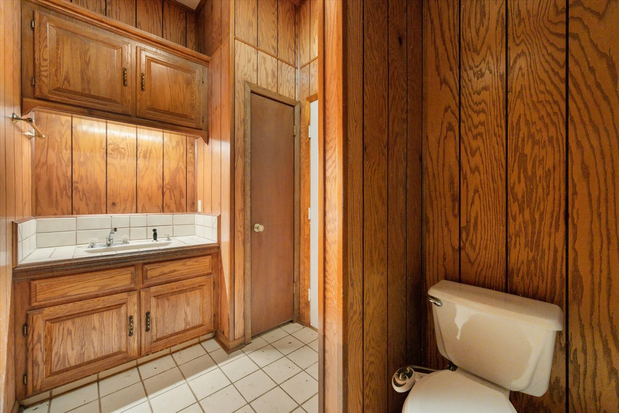 Farm For Sale in Freestone County , 103 Fcr 519, Fairfield, Texas 75840, 3 Bedroom, 3 Bathroom, 1 Garage spaces, 2,468 Sqft, built in 1987, mls#21240600, Real Estate Agent in Fairfield, Homes For Sale in Freestone county, Homes For Sale in Fairfield, Realtor in Fairfield Texas, Real Estate Brokerage Independent Realty Texas, Luminita Cordes Realtor