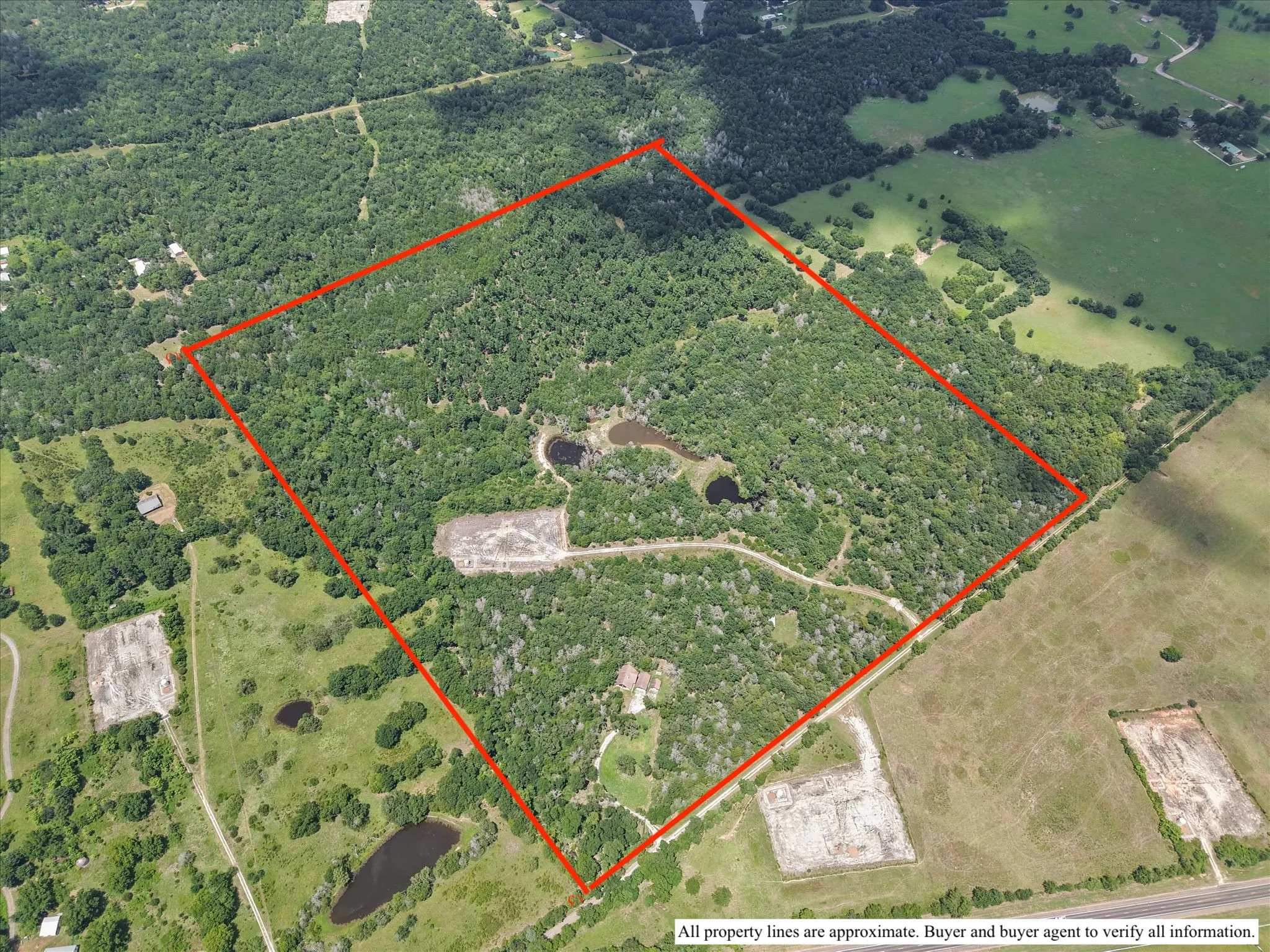 Farm For Sale in Freestone County , 103 Fcr 519, Fairfield, Texas 75840, 3 Bedroom, 3 Bathroom, 1 Garage spaces, 2,468 Sqft, built in 1987, mls#21240600, Real Estate Agent in Fairfield, Homes For Sale in Freestone county, Homes For Sale in Fairfield, Realtor in Fairfield Texas, Real Estate Brokerage Independent Realty Texas, Luminita Cordes Realtor