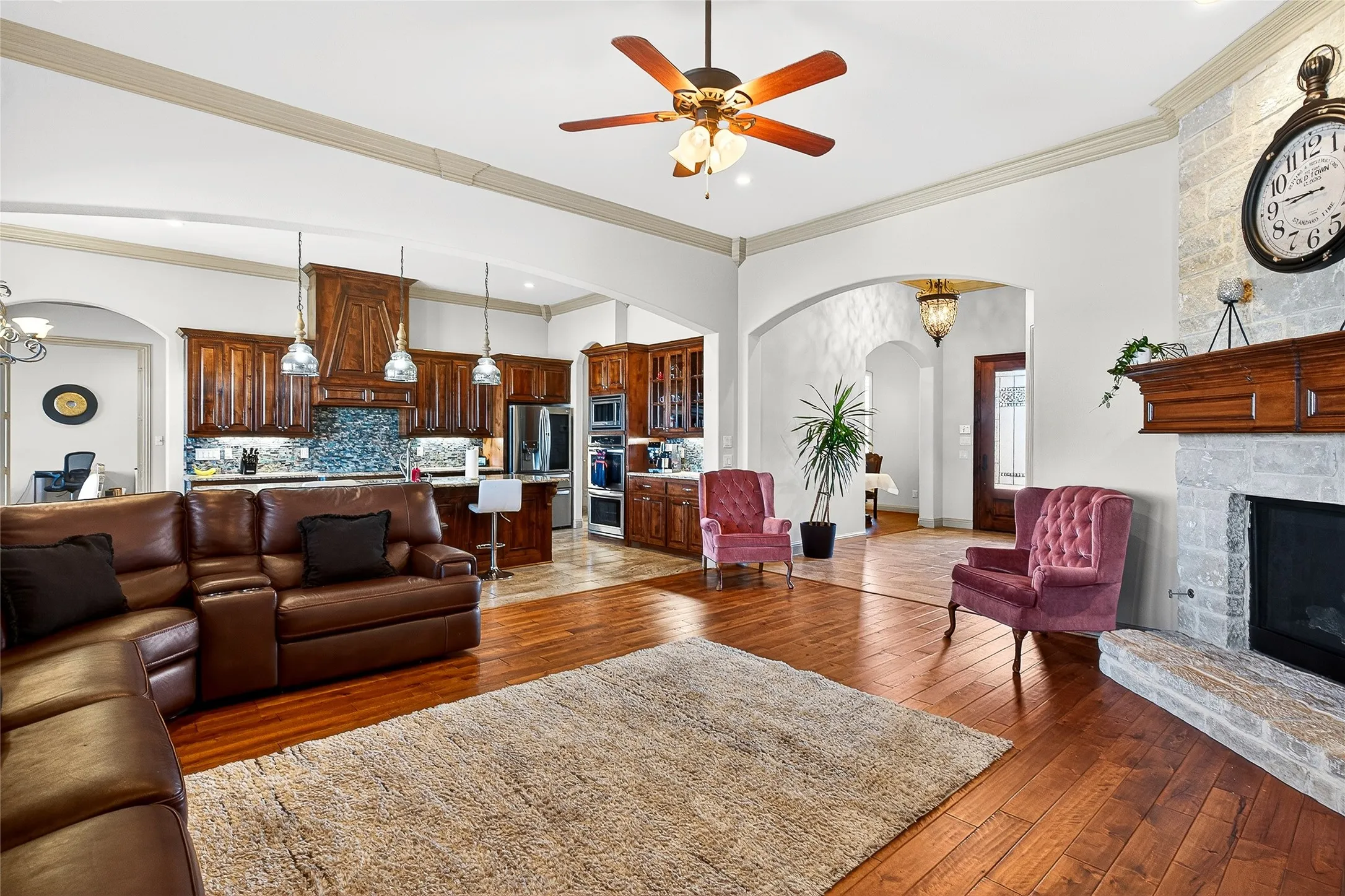 Single Family Residence For Sale in Kaufman County , 12099 Briargrove Lane, Talty, Texas 75126, 5 Bedroom, 3 Bathroom, 3 Garage spaces, 3,261 Sqft, built in 2018, Preowned, mls#21248565, Real Estate Agent in Talty, Homes For Sale in Kaufman county, Homes For Sale in Talty, Realtor in Talty Texas, Real Estate Brokerage Independent Realty Texas, Luminita Cordes Realtor