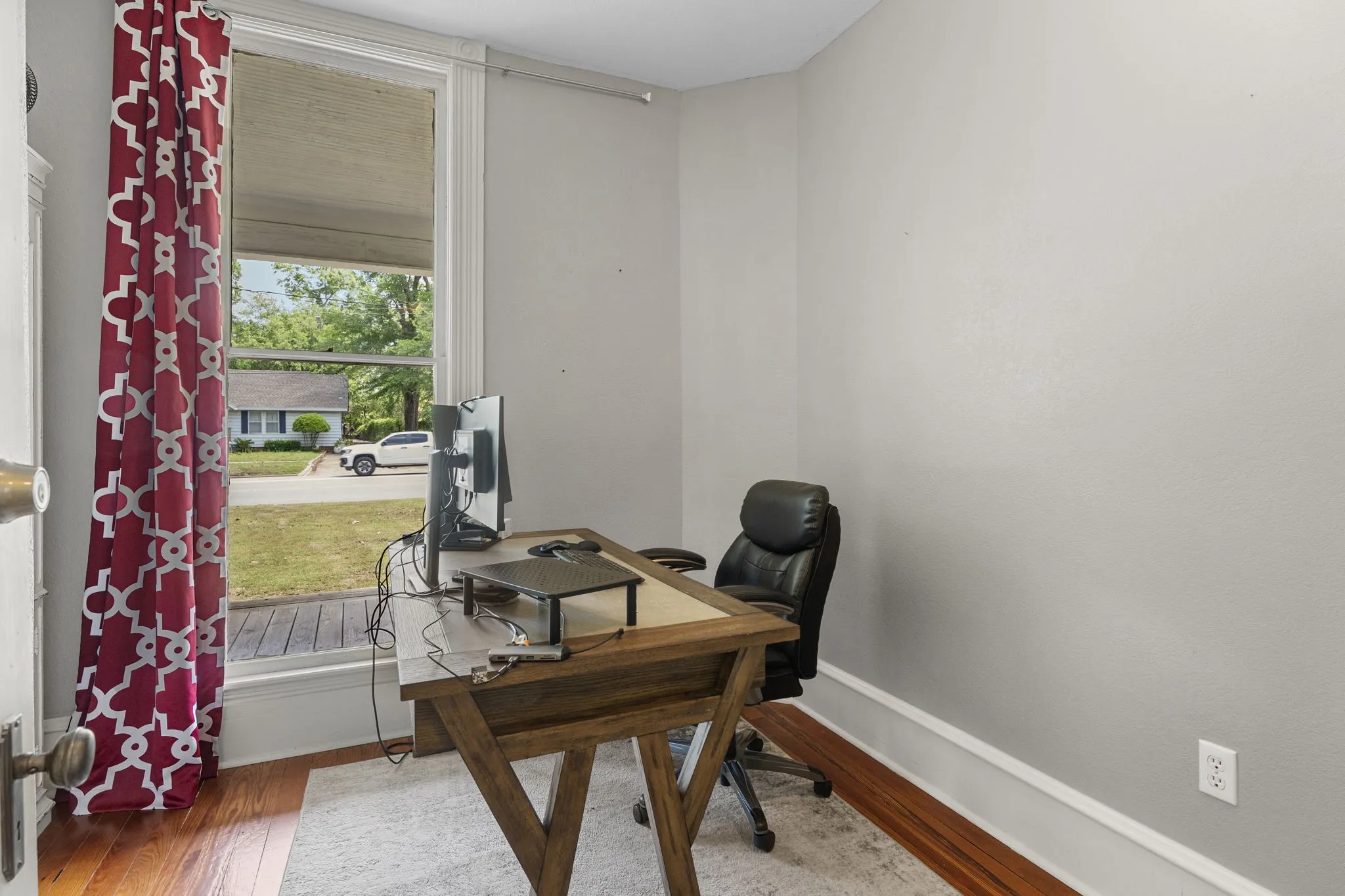 Office For Sale in Wood County , 1009 N Pacific Street, Mineola, Texas 75773, 0, 0, Garage spaces, 0 Sqft, built in 1930, Preowned, mls#21247203, Real Estate Agent in Mineola, Homes For Sale in Wood county, Homes For Sale in Mineola, Realtor in Mineola Texas, Real Estate Brokerage Independent Realty Texas, Luminita Cordes Realtor