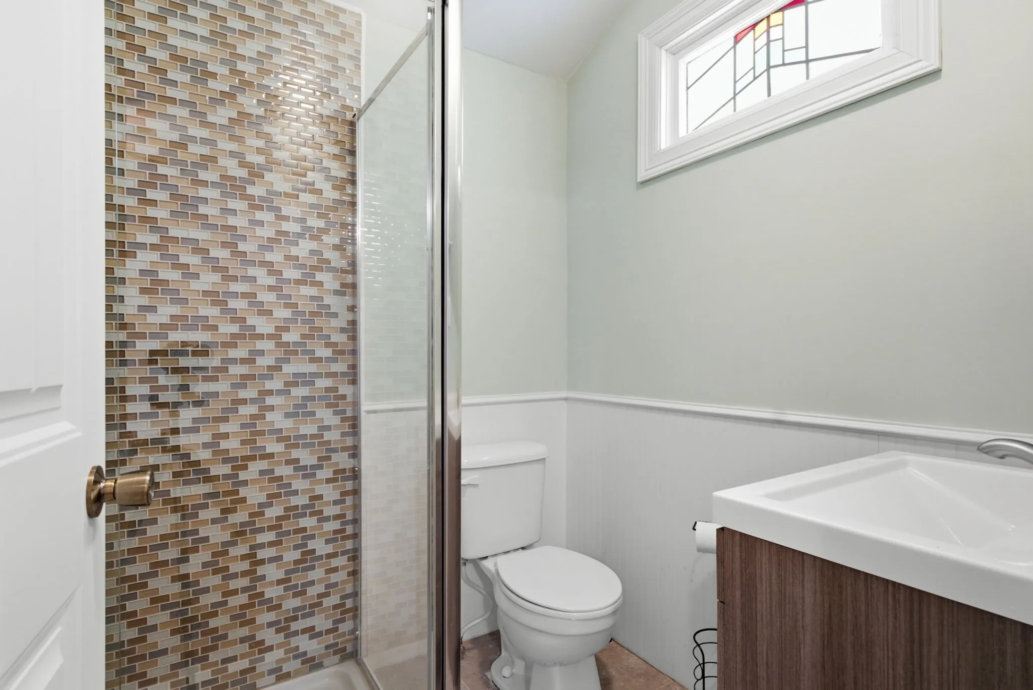 Single Family Residence For Sale in Wood County , 1009 N Pacific, Mineola, Texas 75773, 4 Bedroom, 3 Bathroom, 2 Garage spaces, 2,229 Sqft, built in 1930, Preowned, mls#21247157, Real Estate Agent in Mineola, Homes For Sale in Wood county, Homes For Sale in Mineola, Realtor in Mineola Texas, Real Estate Brokerage Independent Realty Texas, Luminita Cordes Realtor