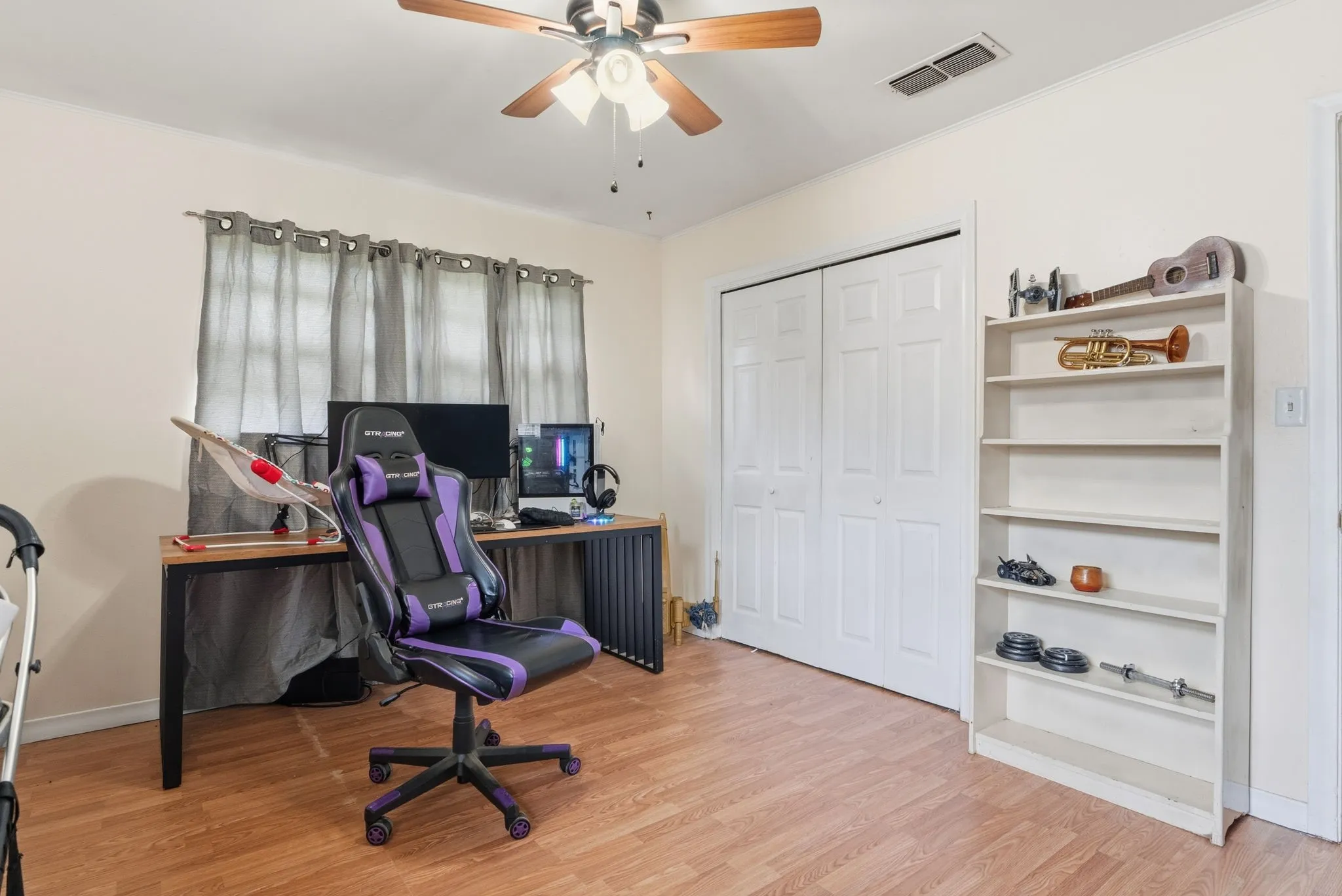 Single Family Residence For Sale in Anderson County , 107 Sequoia Drive, Palestine, Texas 75803, 3 Bedroom, 2 Bathroom, 2 Garage spaces, 2,010 Sqft, built in 1965, mls#21248913, Real Estate Agent in Palestine, Homes For Sale in Anderson county, Homes For Sale in Palestine, Realtor in Palestine Texas, Real Estate Brokerage Independent Realty Texas, Luminita Cordes Realtor