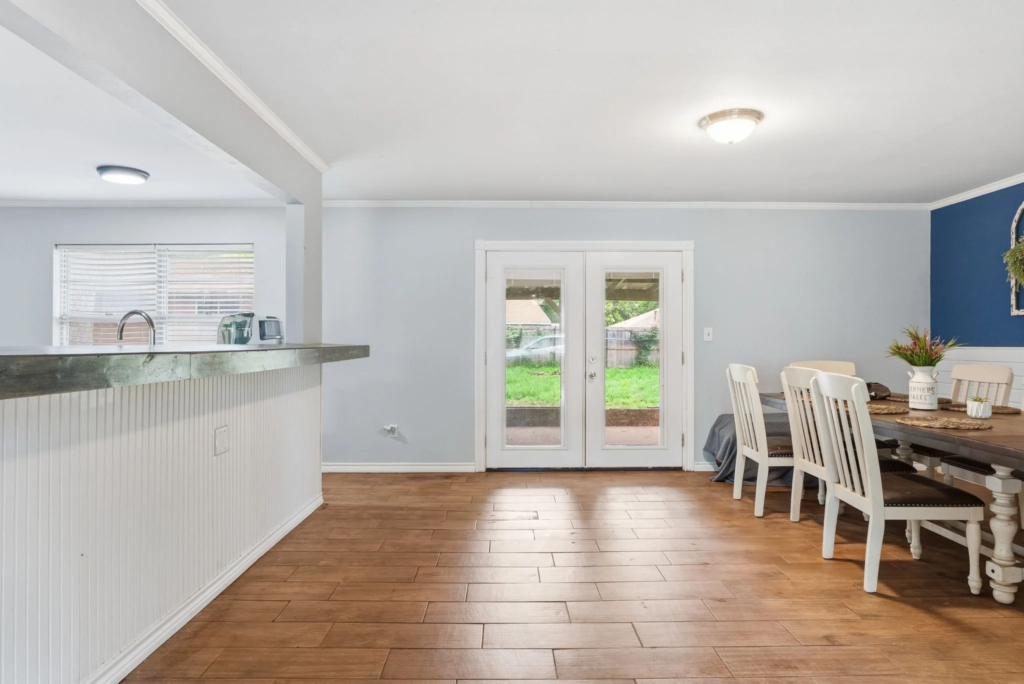 Single Family Residence For Sale in Anderson County , 107 Sequoia Drive, Palestine, Texas 75803, 3 Bedroom, 2 Bathroom, 2 Garage spaces, 2,010 Sqft, built in 1965, mls#21248913, Real Estate Agent in Palestine, Homes For Sale in Anderson county, Homes For Sale in Palestine, Realtor in Palestine Texas, Real Estate Brokerage Independent Realty Texas, Luminita Cordes Realtor