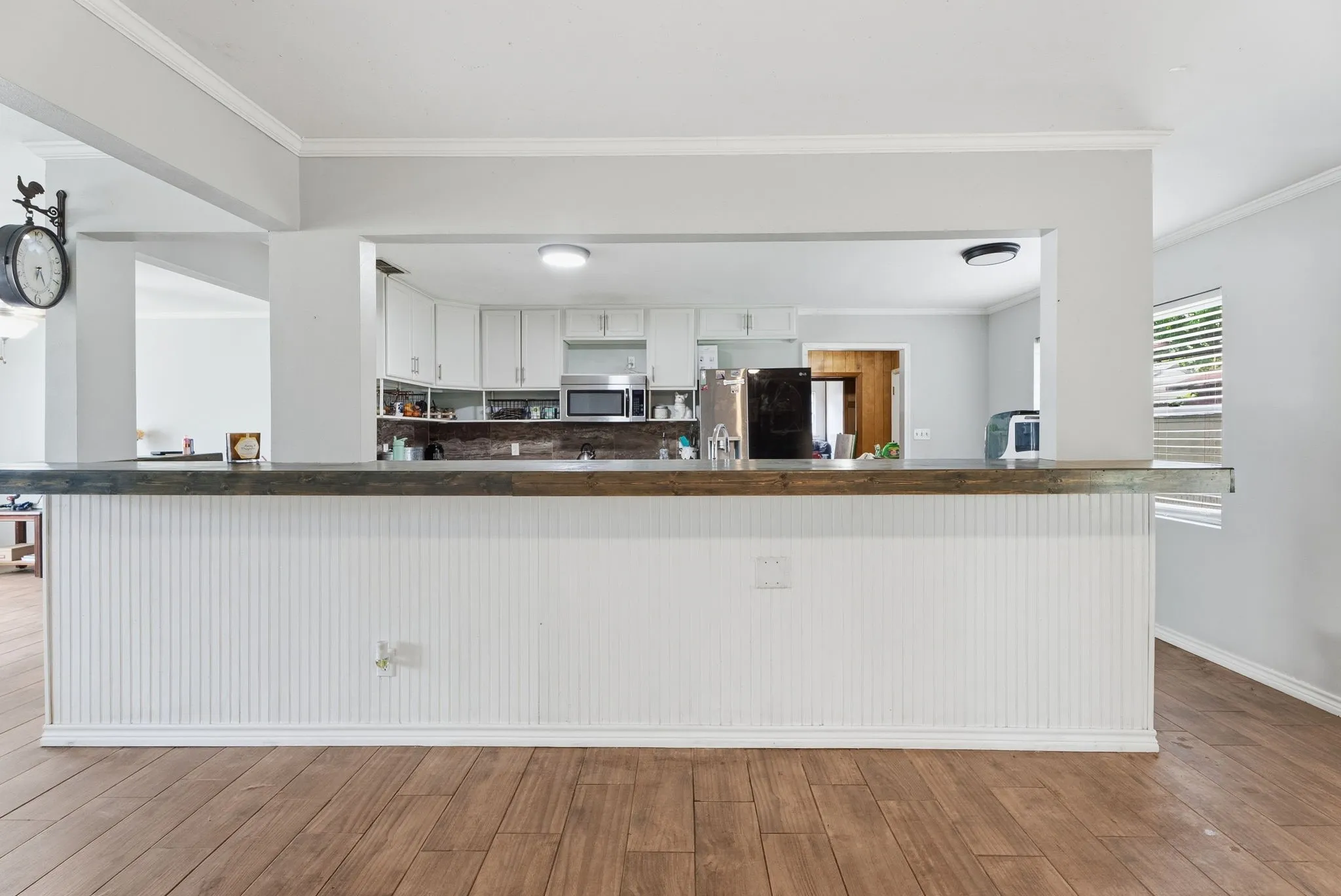 Single Family Residence For Sale in Anderson County , 107 Sequoia Drive, Palestine, Texas 75803, 3 Bedroom, 2 Bathroom, 2 Garage spaces, 2,010 Sqft, built in 1965, mls#21248913, Real Estate Agent in Palestine, Homes For Sale in Anderson county, Homes For Sale in Palestine, Realtor in Palestine Texas, Real Estate Brokerage Independent Realty Texas, Luminita Cordes Realtor
