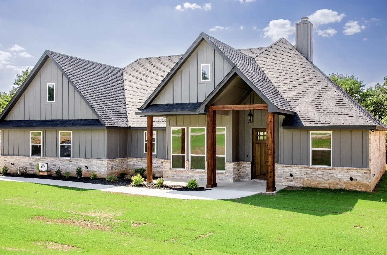 Single Family Residence For Sale in Parker County , 128 Oak Springs Lane, Weatherford, Texas 76087, 3 Bedroom, 2 Bathroom, 2 Garage spaces, 2,103 Sqft, built in 2026, New Construction - Incomplete, mls#21248930, Real Estate Agent in Weatherford, Homes For Sale in Parker county, Homes For Sale in Weatherford, Realtor in Weatherford Texas, Real Estate Brokerage Independent Realty Texas, Luminita Cordes Realtor