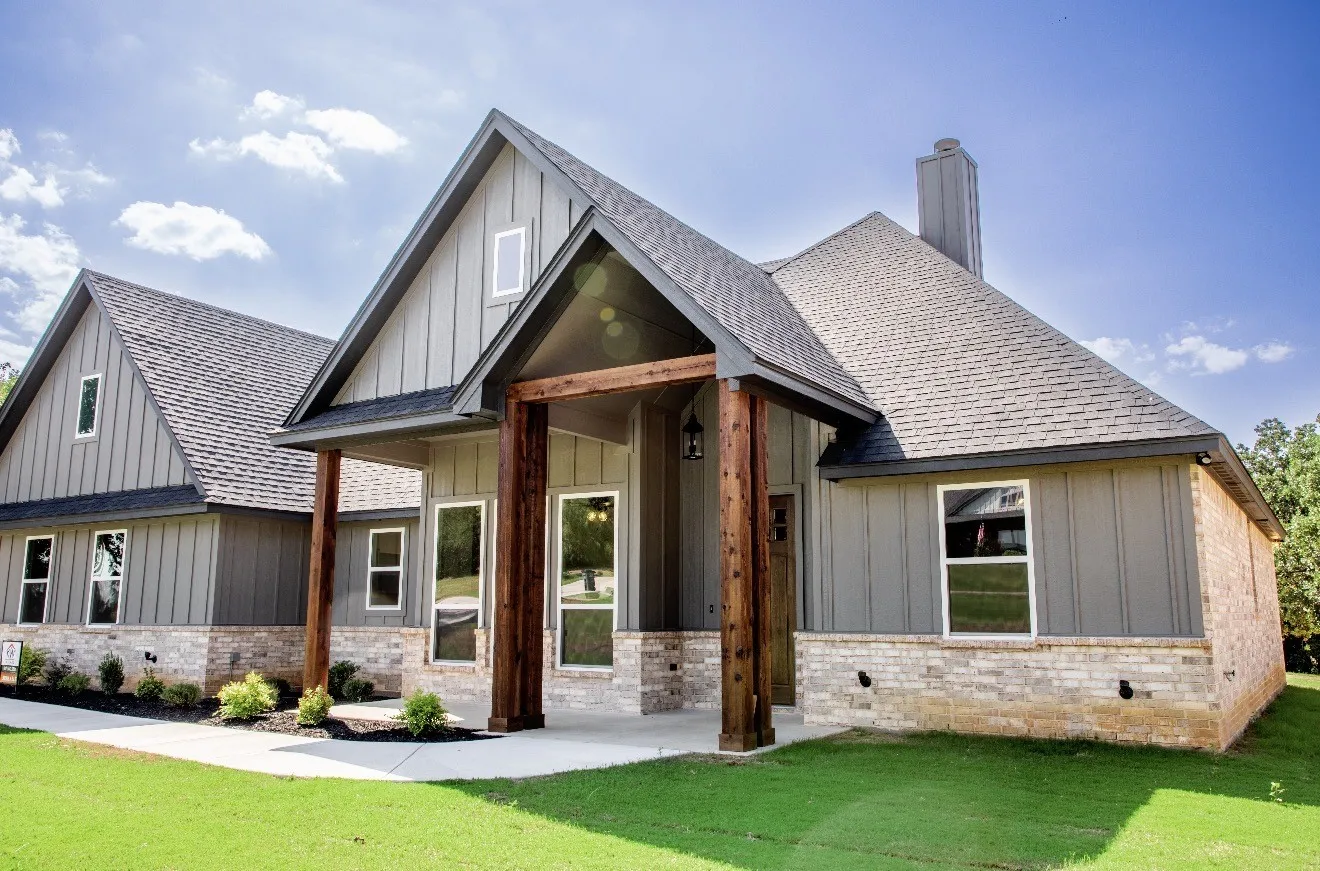 Single Family Residence For Sale in Parker County , 128 Oak Springs Lane, Weatherford, Texas 76087, 3 Bedroom, 2 Bathroom, 2 Garage spaces, 2,103 Sqft, built in 2026, New Construction - Incomplete, mls#21248930, Real Estate Agent in Weatherford, Homes For Sale in Parker county, Homes For Sale in Weatherford, Realtor in Weatherford Texas, Real Estate Brokerage Independent Realty Texas, Luminita Cordes Realtor