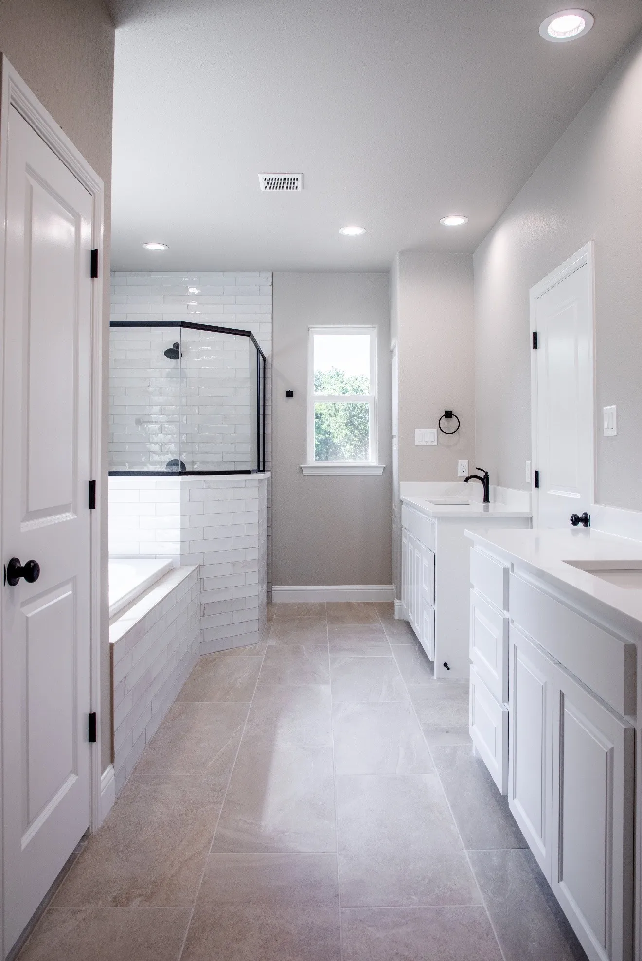 Single Family Residence For Sale in Parker County , 128 Oak Springs Lane, Weatherford, Texas 76087, 3 Bedroom, 2 Bathroom, 2 Garage spaces, 2,103 Sqft, built in 2026, New Construction - Incomplete, mls#21248930, Real Estate Agent in Weatherford, Homes For Sale in Parker county, Homes For Sale in Weatherford, Realtor in Weatherford Texas, Real Estate Brokerage Independent Realty Texas, Luminita Cordes Realtor