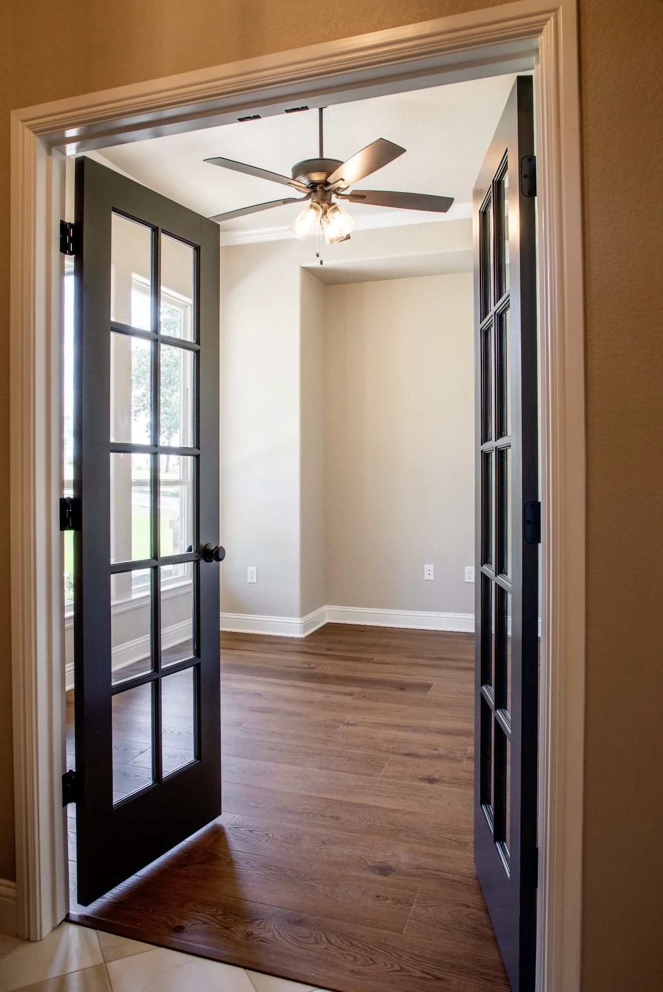 Single Family Residence For Sale in Parker County , 128 Oak Springs Lane, Weatherford, Texas 76087, 3 Bedroom, 2 Bathroom, 2 Garage spaces, 2,103 Sqft, built in 2026, New Construction - Incomplete, mls#21248930, Real Estate Agent in Weatherford, Homes For Sale in Parker county, Homes For Sale in Weatherford, Realtor in Weatherford Texas, Real Estate Brokerage Independent Realty Texas, Luminita Cordes Realtor