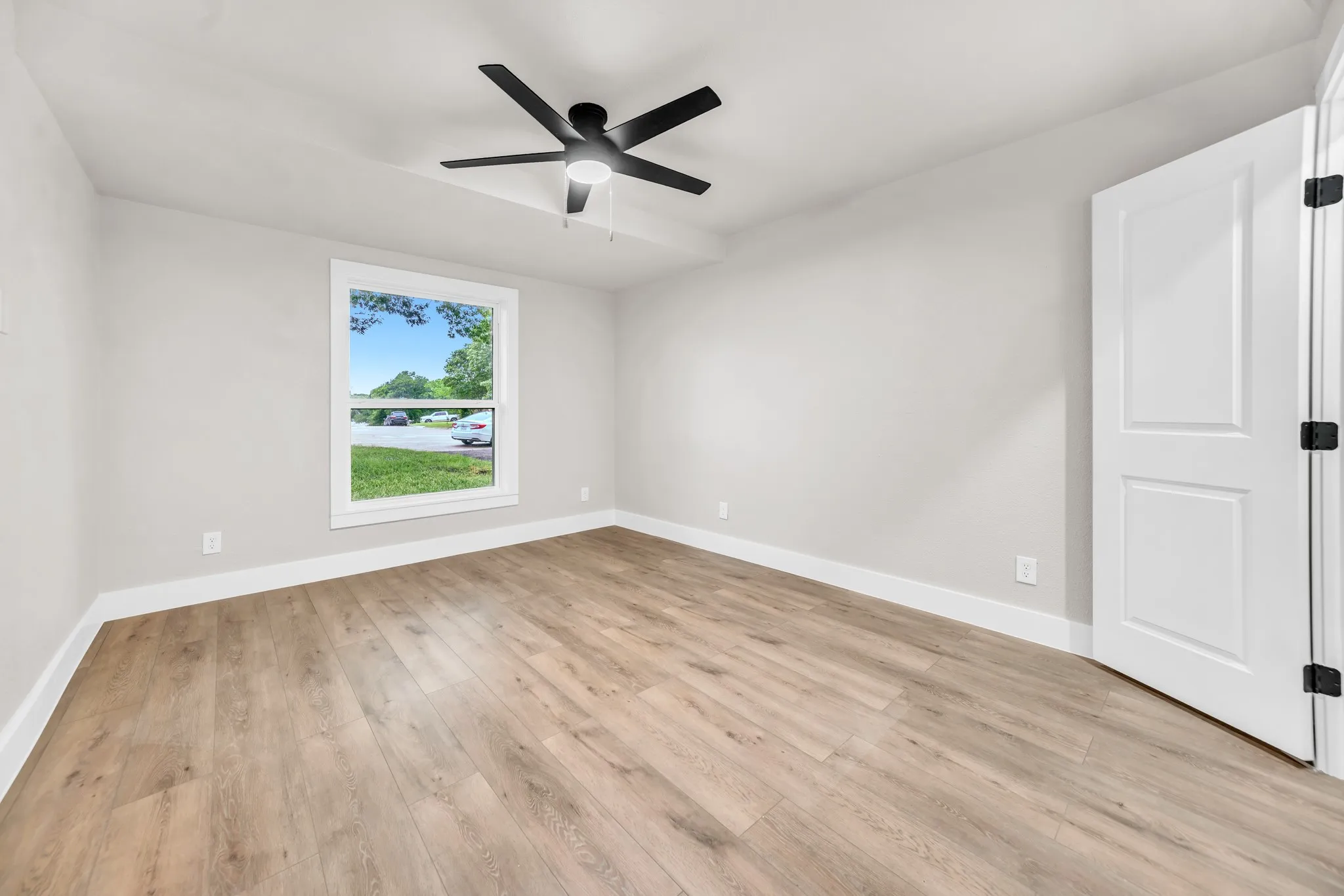 Single Family Residence For Sale in Dallas County , 831 Glen Arbor Drive, Dallas, Texas 75241, 3 Bedroom, 3 Bathroom, Garage spaces, 2,250 Sqft, built in 1956, mls#21246797, Real Estate Agent in Dallas, Homes For Sale in Dallas county, Homes For Sale in Dallas, Realtor in Dallas Texas, Real Estate Brokerage Independent Realty Texas, Luminita Cordes Realtor