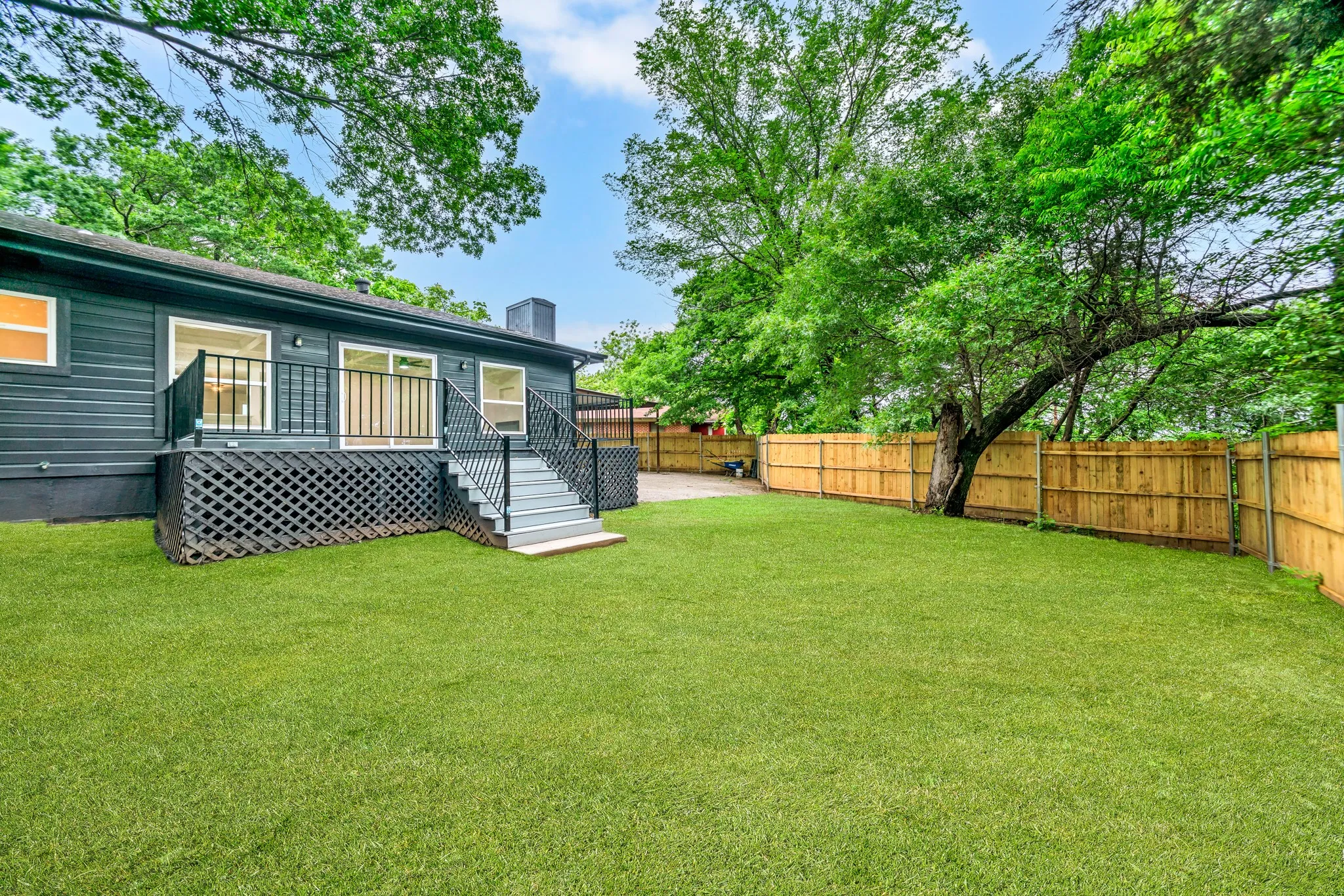 Single Family Residence For Sale in Dallas County , 831 Glen Arbor Drive, Dallas, Texas 75241, 3 Bedroom, 3 Bathroom, Garage spaces, 2,250 Sqft, built in 1956, mls#21246797, Real Estate Agent in Dallas, Homes For Sale in Dallas county, Homes For Sale in Dallas, Realtor in Dallas Texas, Real Estate Brokerage Independent Realty Texas, Luminita Cordes Realtor