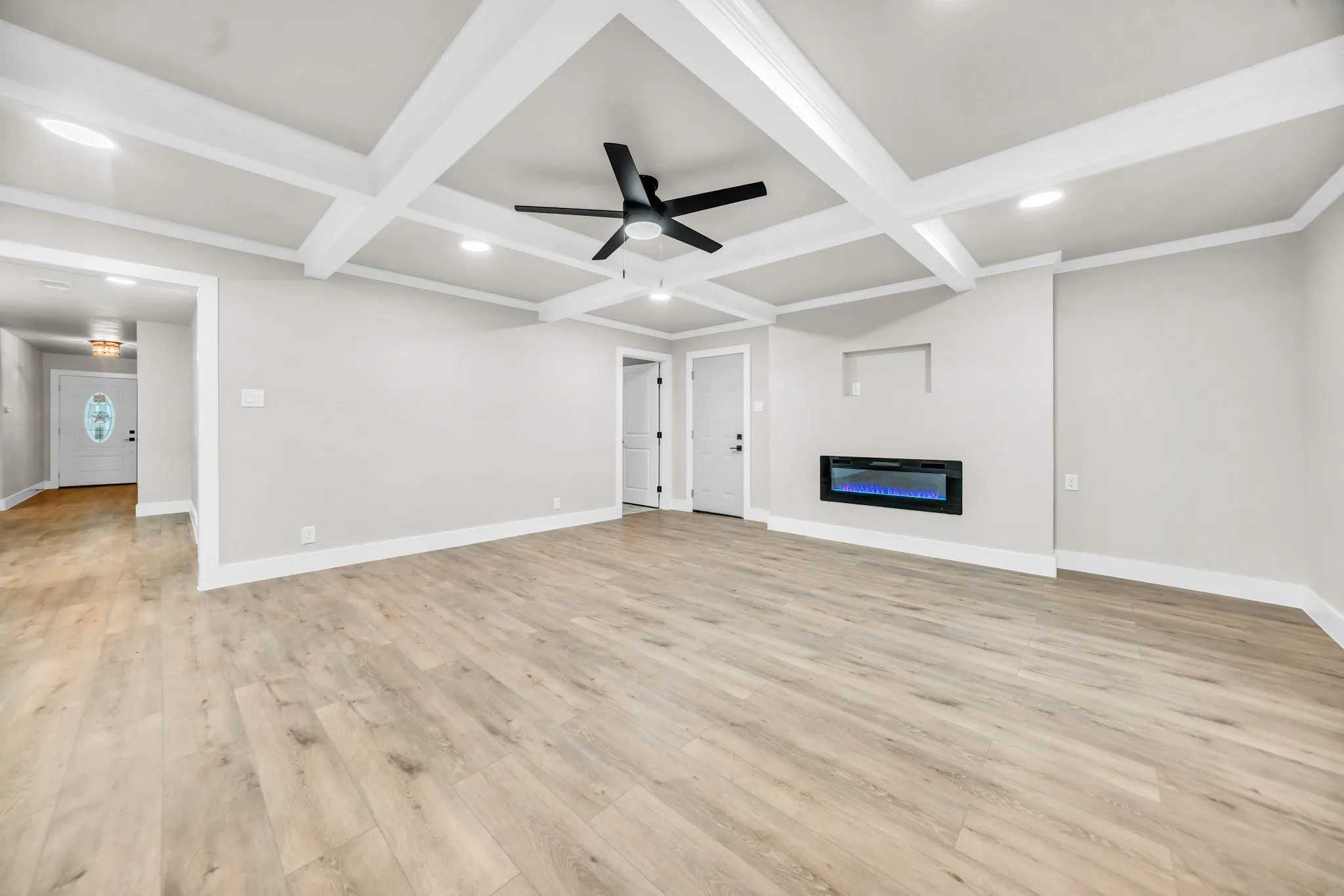 Single Family Residence For Sale in Dallas County , 831 Glen Arbor Drive, Dallas, Texas 75241, 3 Bedroom, 3 Bathroom, Garage spaces, 2,250 Sqft, built in 1956, mls#21246797, Real Estate Agent in Dallas, Homes For Sale in Dallas county, Homes For Sale in Dallas, Realtor in Dallas Texas, Real Estate Brokerage Independent Realty Texas, Luminita Cordes Realtor