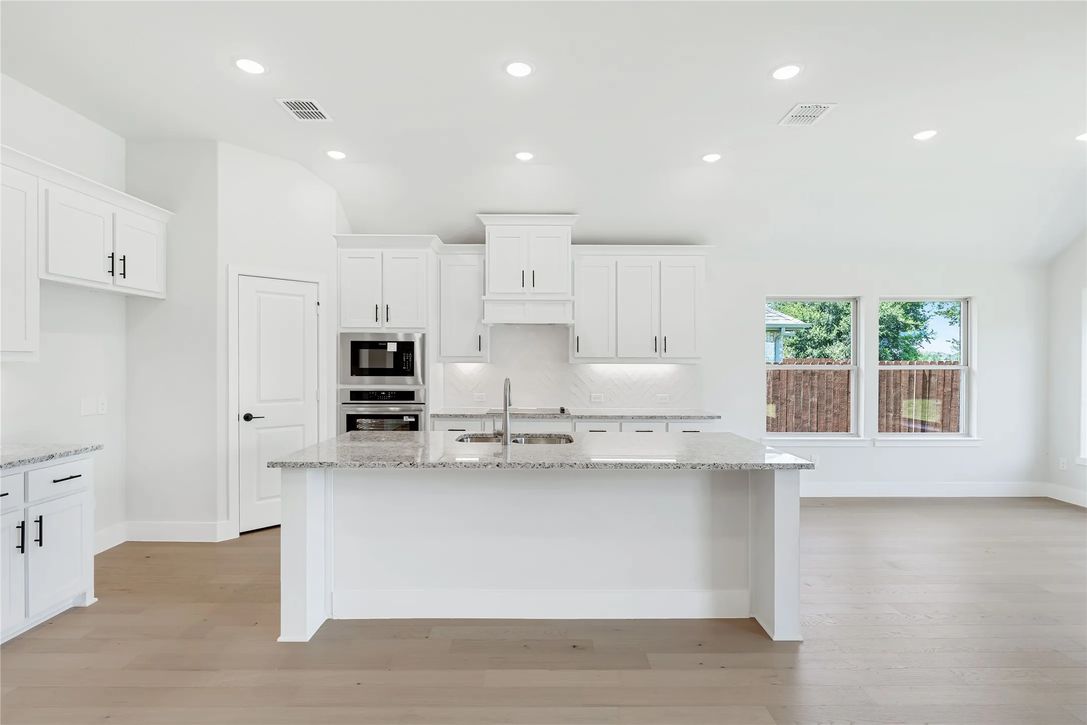 Single Family Residence For Sale in Ellis County , 561 Red Maple Road, Waxahachie, Texas 75165, 4 Bedroom, 3 Bathroom, 3 Garage spaces, 2,102 Sqft, built in 2026, New Construction - Incomplete, mls#21248994, Real Estate Agent in Waxahachie, Homes For Sale in Ellis county, Homes For Sale in Waxahachie, Realtor in Waxahachie Texas, Real Estate Brokerage Independent Realty Texas, Luminita Cordes Realtor