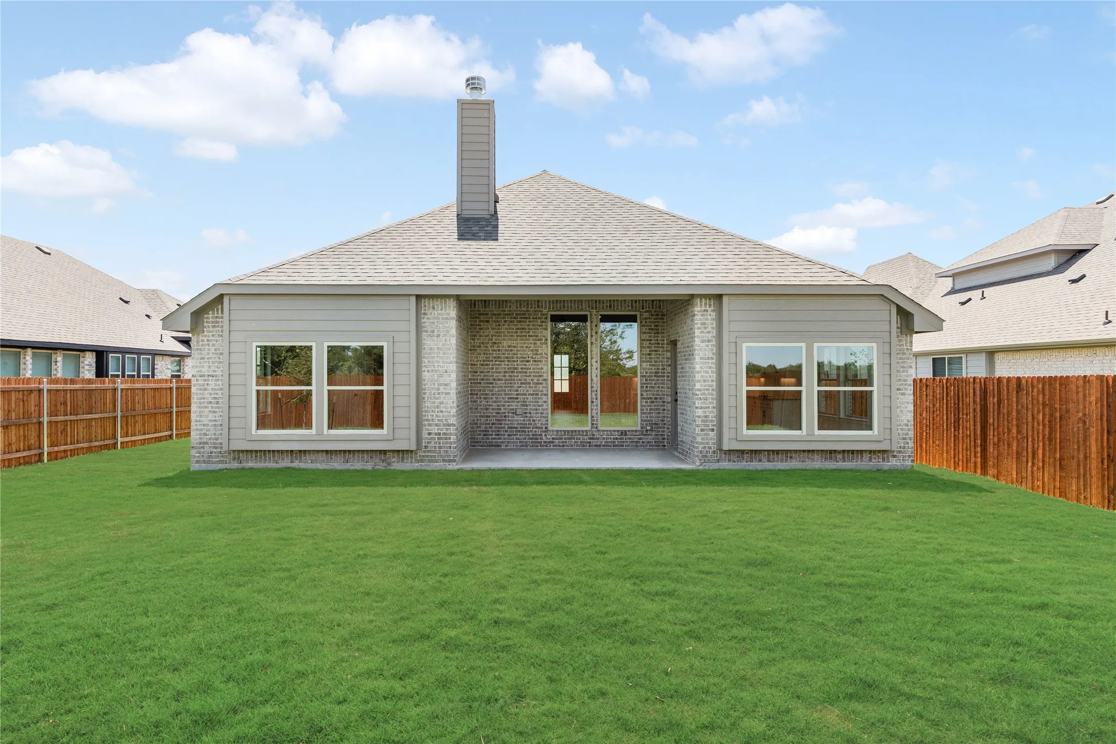 Single Family Residence For Sale in Ellis County , 561 Red Maple Road, Waxahachie, Texas 75165, 4 Bedroom, 3 Bathroom, 3 Garage spaces, 2,102 Sqft, built in 2026, New Construction - Incomplete, mls#21248994, Real Estate Agent in Waxahachie, Homes For Sale in Ellis county, Homes For Sale in Waxahachie, Realtor in Waxahachie Texas, Real Estate Brokerage Independent Realty Texas, Luminita Cordes Realtor