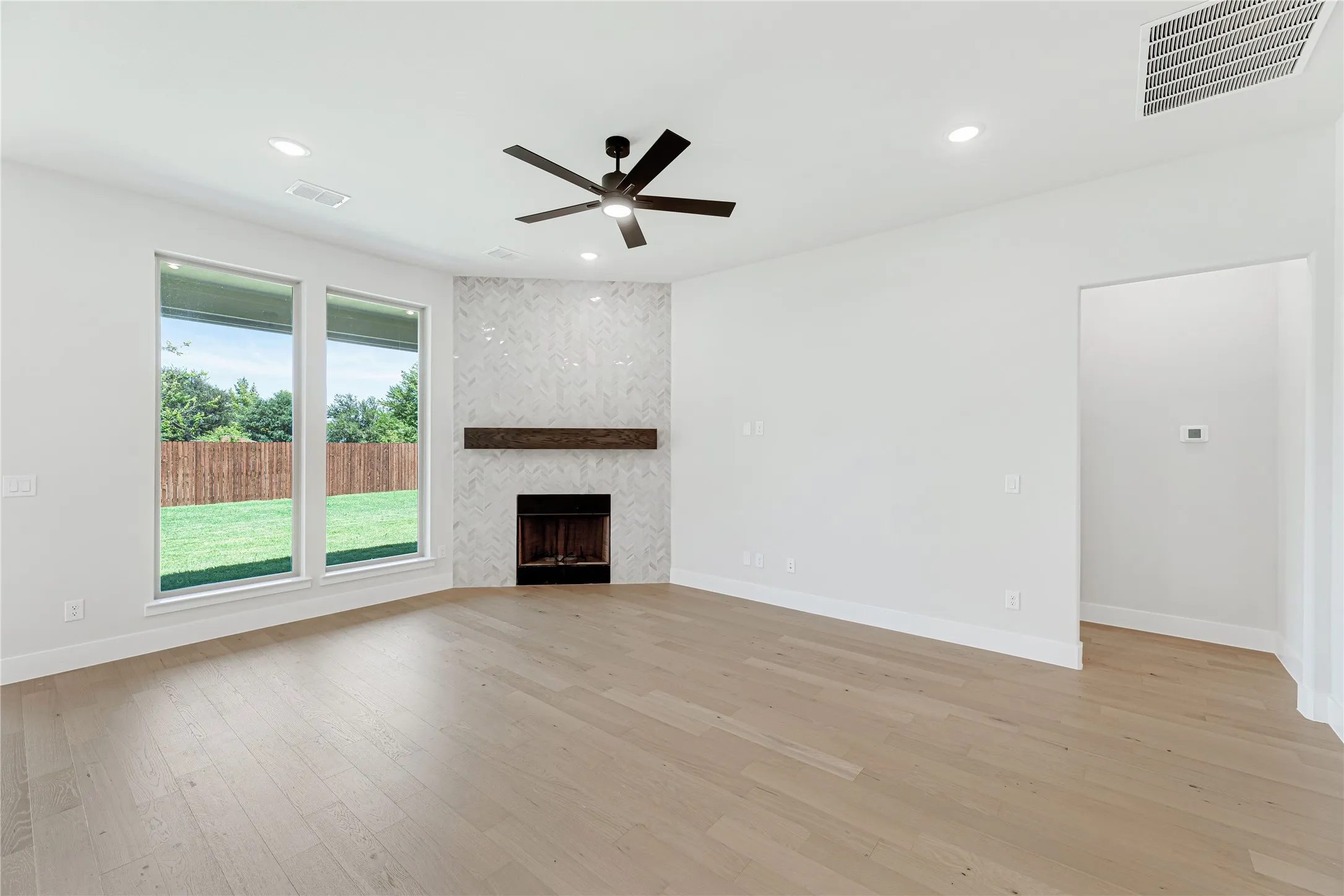 Single Family Residence For Sale in Ellis County , 561 Red Maple Road, Waxahachie, Texas 75165, 4 Bedroom, 3 Bathroom, 3 Garage spaces, 2,102 Sqft, built in 2026, New Construction - Incomplete, mls#21248994, Real Estate Agent in Waxahachie, Homes For Sale in Ellis county, Homes For Sale in Waxahachie, Realtor in Waxahachie Texas, Real Estate Brokerage Independent Realty Texas, Luminita Cordes Realtor