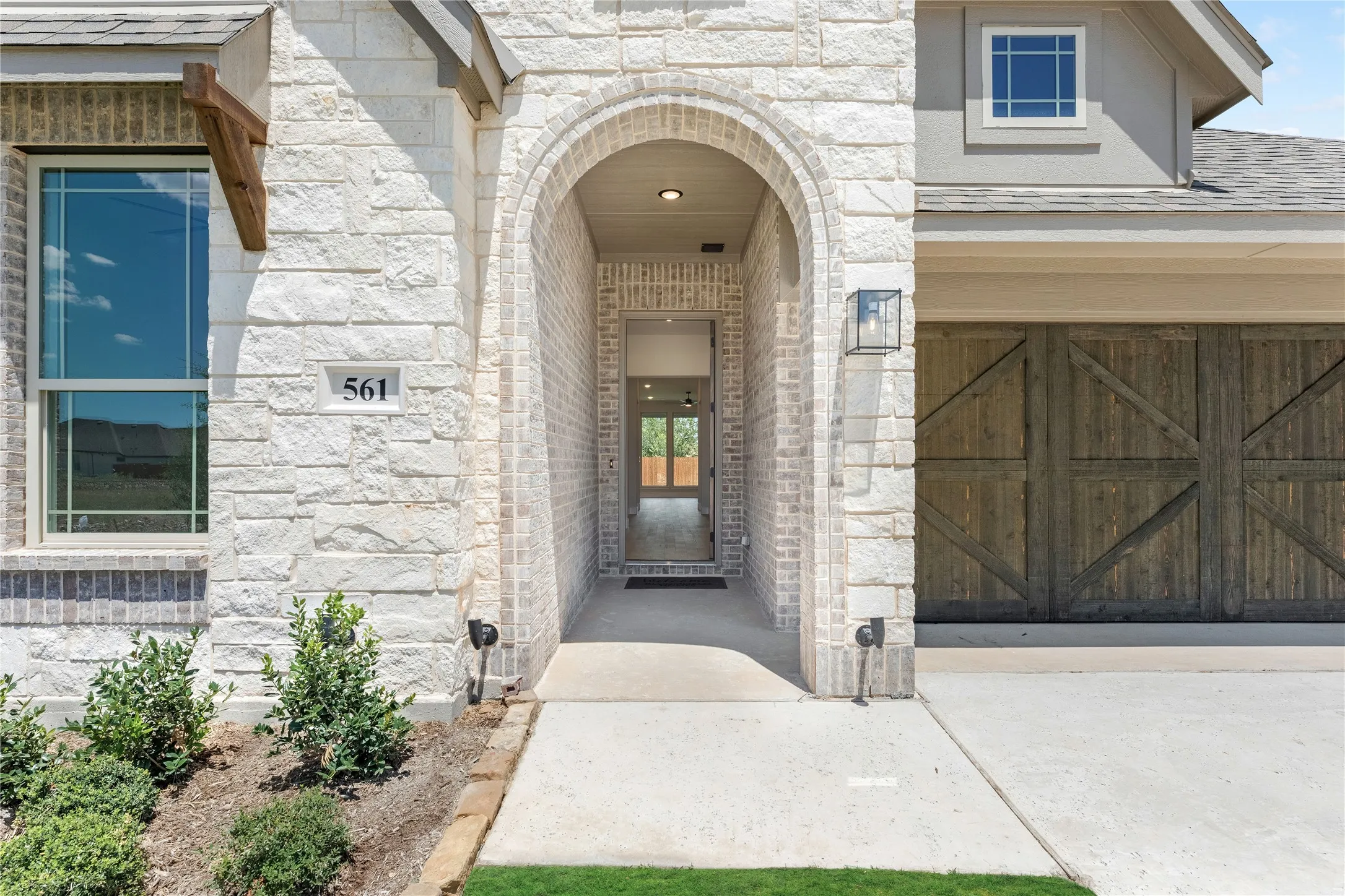 Single Family Residence For Sale in Ellis County , 561 Red Maple Road, Waxahachie, Texas 75165, 4 Bedroom, 3 Bathroom, 3 Garage spaces, 2,102 Sqft, built in 2026, New Construction - Incomplete, mls#21248994, Real Estate Agent in Waxahachie, Homes For Sale in Ellis county, Homes For Sale in Waxahachie, Realtor in Waxahachie Texas, Real Estate Brokerage Independent Realty Texas, Luminita Cordes Realtor