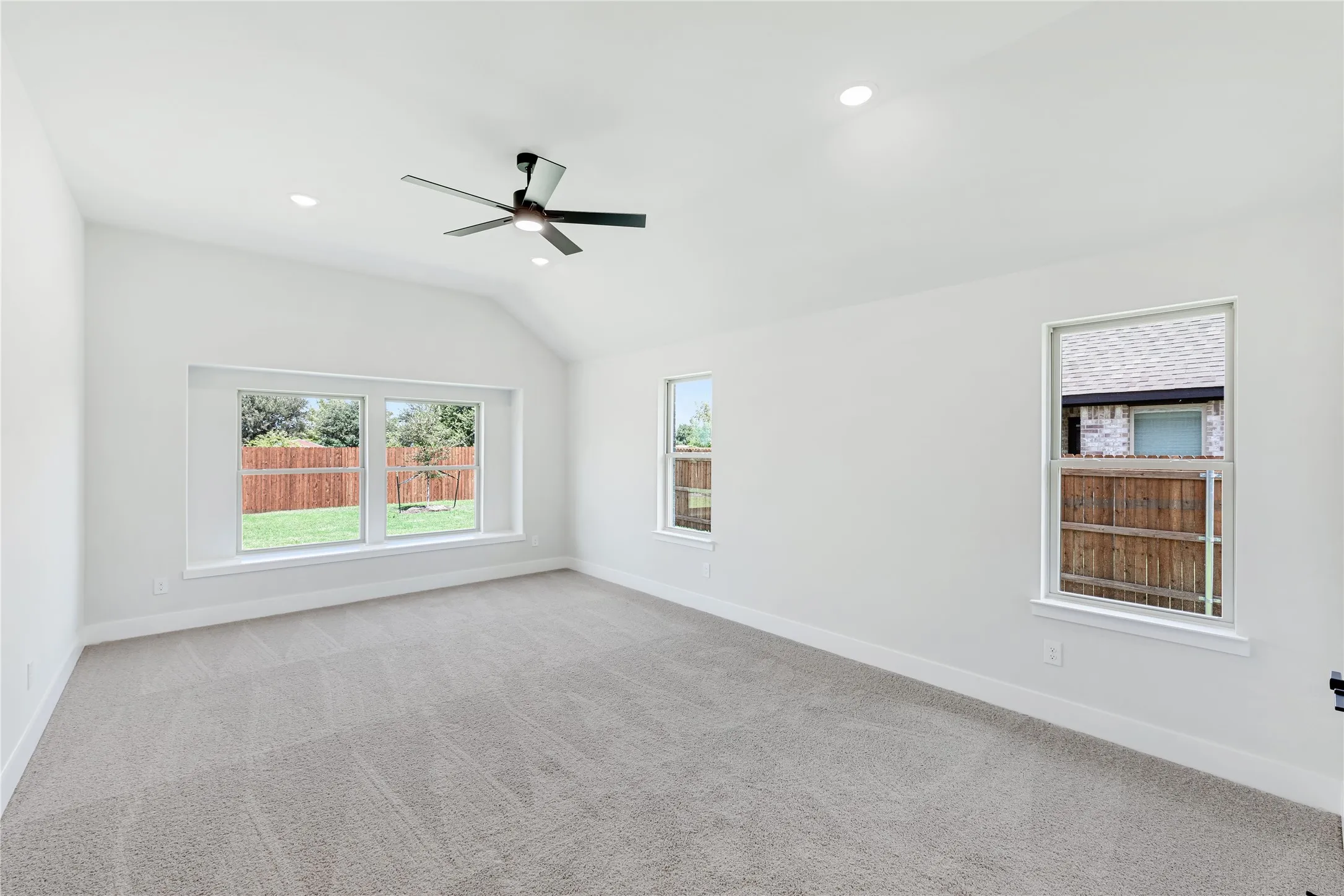 Single Family Residence For Sale in Ellis County , 561 Red Maple Road, Waxahachie, Texas 75165, 4 Bedroom, 3 Bathroom, 3 Garage spaces, 2,102 Sqft, built in 2026, New Construction - Incomplete, mls#21248994, Real Estate Agent in Waxahachie, Homes For Sale in Ellis county, Homes For Sale in Waxahachie, Realtor in Waxahachie Texas, Real Estate Brokerage Independent Realty Texas, Luminita Cordes Realtor