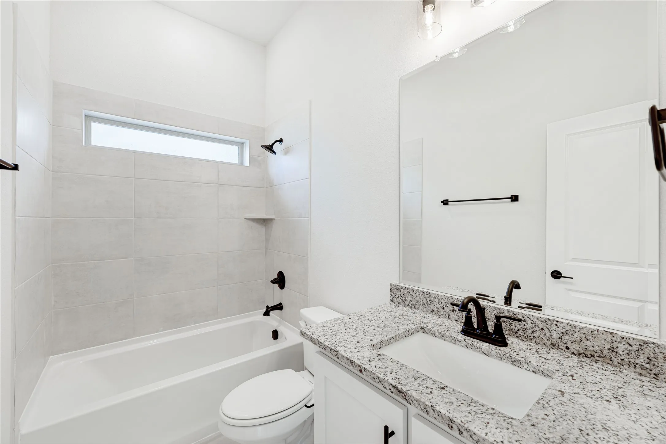 Single Family Residence For Sale in Ellis County , 561 Red Maple Road, Waxahachie, Texas 75165, 4 Bedroom, 3 Bathroom, 3 Garage spaces, 2,102 Sqft, built in 2026, New Construction - Incomplete, mls#21248994, Real Estate Agent in Waxahachie, Homes For Sale in Ellis county, Homes For Sale in Waxahachie, Realtor in Waxahachie Texas, Real Estate Brokerage Independent Realty Texas, Luminita Cordes Realtor