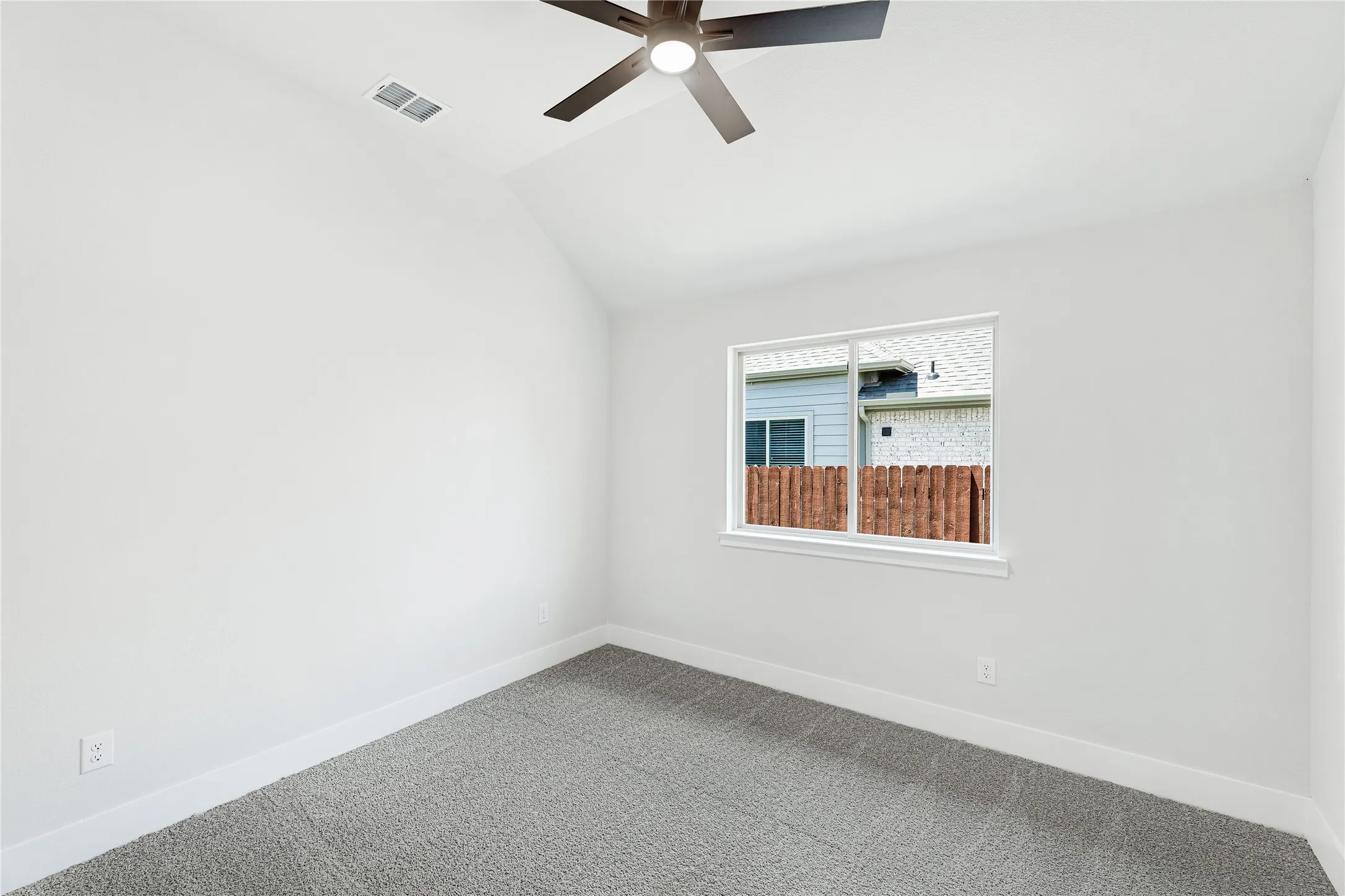 Single Family Residence For Sale in Ellis County , 561 Red Maple Road, Waxahachie, Texas 75165, 4 Bedroom, 3 Bathroom, 3 Garage spaces, 2,102 Sqft, built in 2026, New Construction - Incomplete, mls#21248994, Real Estate Agent in Waxahachie, Homes For Sale in Ellis county, Homes For Sale in Waxahachie, Realtor in Waxahachie Texas, Real Estate Brokerage Independent Realty Texas, Luminita Cordes Realtor