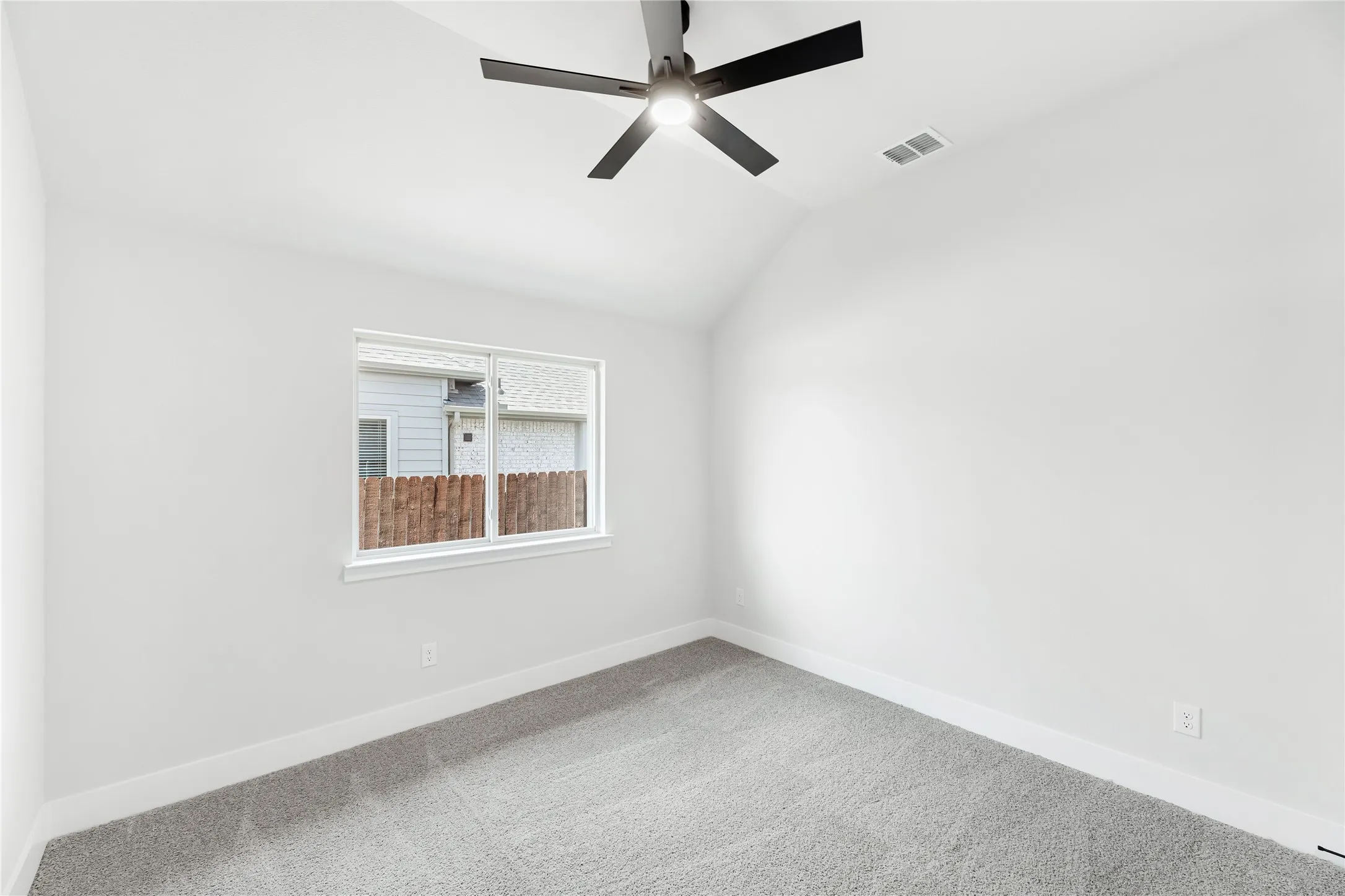Single Family Residence For Sale in Ellis County , 561 Red Maple Road, Waxahachie, Texas 75165, 4 Bedroom, 3 Bathroom, 3 Garage spaces, 2,102 Sqft, built in 2026, New Construction - Incomplete, mls#21248994, Real Estate Agent in Waxahachie, Homes For Sale in Ellis county, Homes For Sale in Waxahachie, Realtor in Waxahachie Texas, Real Estate Brokerage Independent Realty Texas, Luminita Cordes Realtor