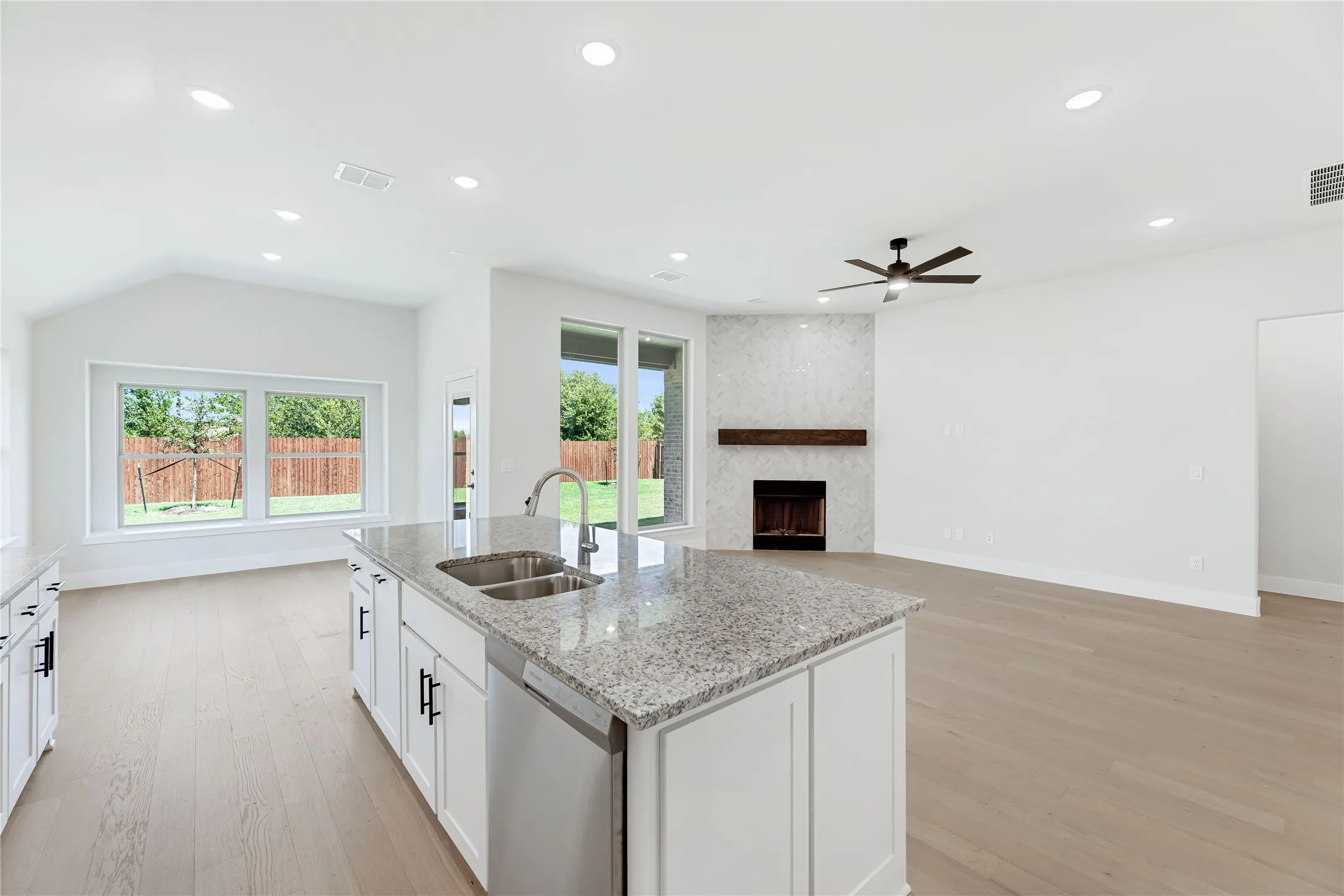Single Family Residence For Sale in Ellis County , 561 Red Maple Road, Waxahachie, Texas 75165, 4 Bedroom, 3 Bathroom, 3 Garage spaces, 2,102 Sqft, built in 2026, New Construction - Incomplete, mls#21248994, Real Estate Agent in Waxahachie, Homes For Sale in Ellis county, Homes For Sale in Waxahachie, Realtor in Waxahachie Texas, Real Estate Brokerage Independent Realty Texas, Luminita Cordes Realtor