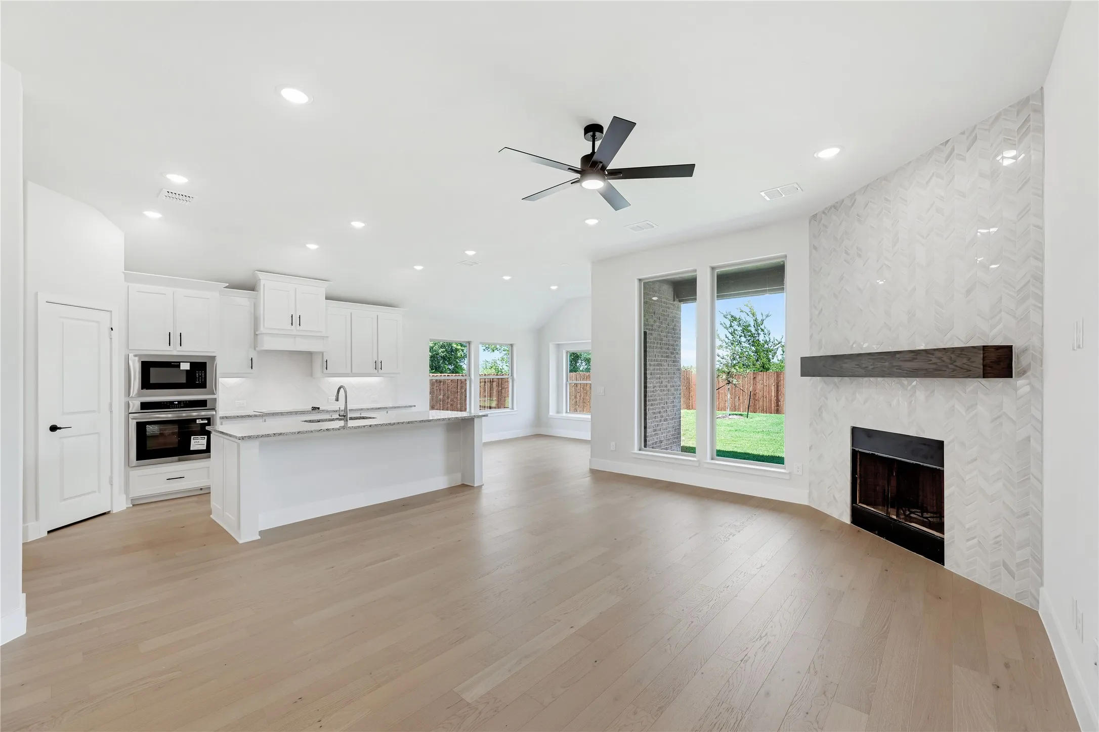 Single Family Residence For Sale in Ellis County , 561 Red Maple Road, Waxahachie, Texas 75165, 4 Bedroom, 3 Bathroom, 3 Garage spaces, 2,102 Sqft, built in 2026, New Construction - Incomplete, mls#21248994, Real Estate Agent in Waxahachie, Homes For Sale in Ellis county, Homes For Sale in Waxahachie, Realtor in Waxahachie Texas, Real Estate Brokerage Independent Realty Texas, Luminita Cordes Realtor