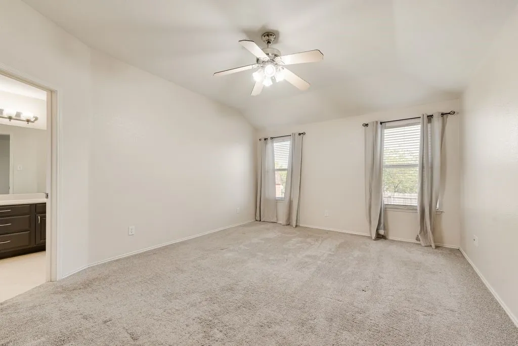 Single Family Residence For Sale in Tarrant County , 9320 Rhea Court, White Settlement, Texas 76108, 3 Bedroom, 2 Bathroom, 2 Garage spaces, 1,790 Sqft, built in 2003, Preowned, mls#21241437, Real Estate Agent in White Settlement, Homes For Sale in Tarrant county, Homes For Sale in White Settlement, Realtor in White Settlement Texas, Real Estate Brokerage Independent Realty Texas, Luminita Cordes Realtor