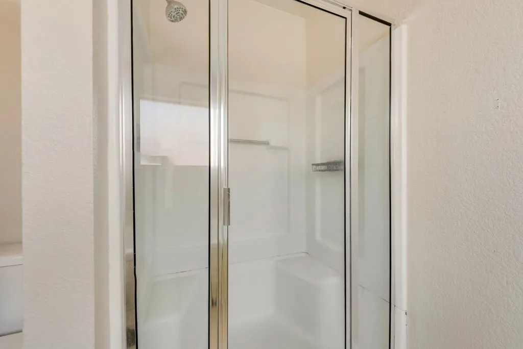 Single Family Residence For Sale in Tarrant County , 9320 Rhea Court, White Settlement, Texas 76108, 3 Bedroom, 2 Bathroom, 2 Garage spaces, 1,790 Sqft, built in 2003, Preowned, mls#21241437, Real Estate Agent in White Settlement, Homes For Sale in Tarrant county, Homes For Sale in White Settlement, Realtor in White Settlement Texas, Real Estate Brokerage Independent Realty Texas, Luminita Cordes Realtor