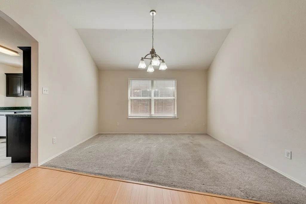 Single Family Residence For Sale in Tarrant County , 9320 Rhea Court, White Settlement, Texas 76108, 3 Bedroom, 2 Bathroom, 2 Garage spaces, 1,790 Sqft, built in 2003, Preowned, mls#21241437, Real Estate Agent in White Settlement, Homes For Sale in Tarrant county, Homes For Sale in White Settlement, Realtor in White Settlement Texas, Real Estate Brokerage Independent Realty Texas, Luminita Cordes Realtor