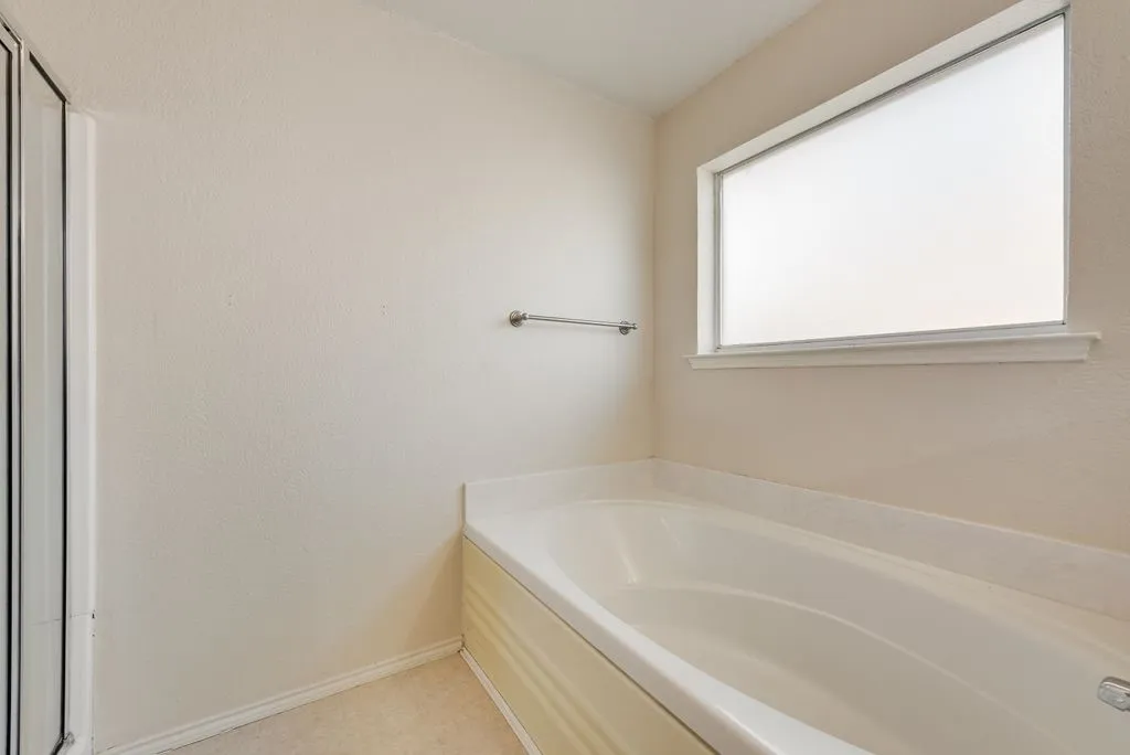 Single Family Residence For Sale in Tarrant County , 9320 Rhea Court, White Settlement, Texas 76108, 3 Bedroom, 2 Bathroom, 2 Garage spaces, 1,790 Sqft, built in 2003, Preowned, mls#21241437, Real Estate Agent in White Settlement, Homes For Sale in Tarrant county, Homes For Sale in White Settlement, Realtor in White Settlement Texas, Real Estate Brokerage Independent Realty Texas, Luminita Cordes Realtor