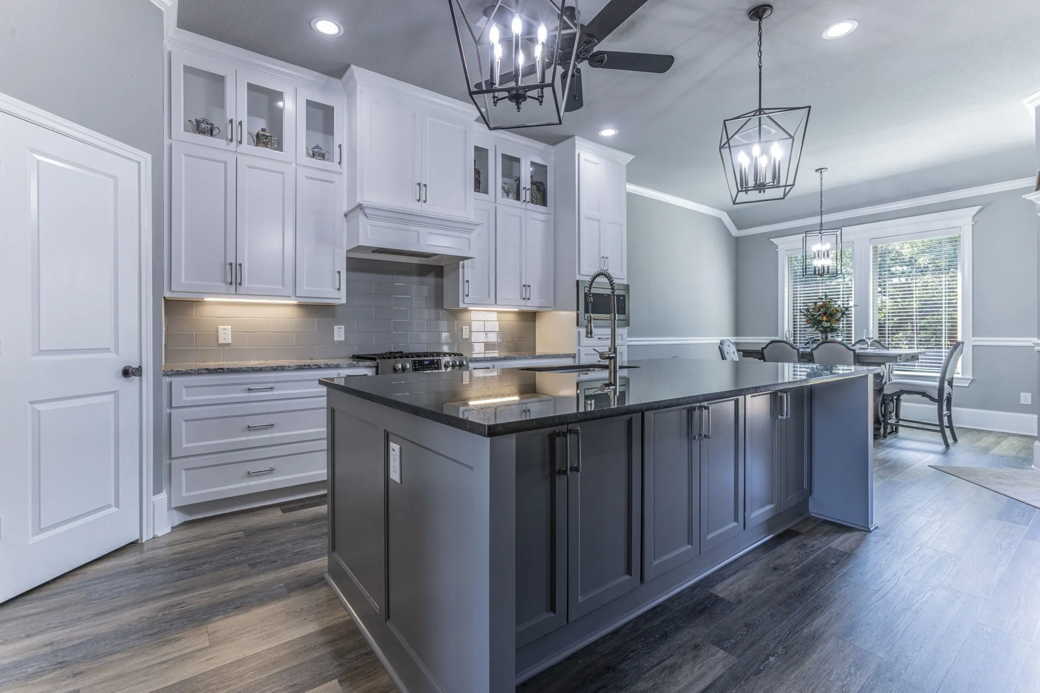 Single Family Residence For Sale in Mc Lennan County , 233 Fox Run Lane, Robinson, Texas 76706, 4 Bedroom, 3 Bathroom, 2 Garage spaces, 2,595 Sqft, built in 2022, Preowned, mls#21248900, Real Estate Agent in Robinson, Homes For Sale in Mc Lennan county, Homes For Sale in Robinson, Realtor in Robinson Texas, Real Estate Brokerage Independent Realty Texas, Luminita Cordes Realtor