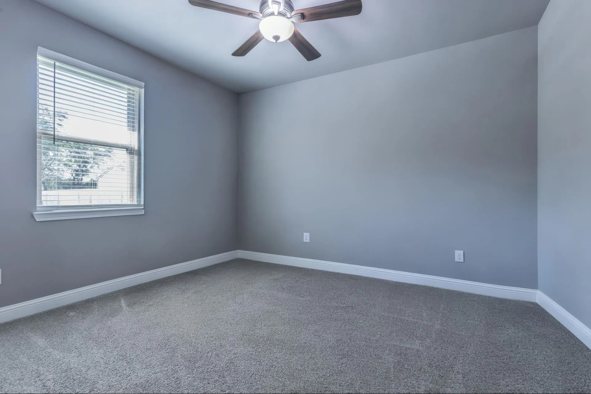 Single Family Residence For Sale in Mc Lennan County , 233 Fox Run Lane, Robinson, Texas 76706, 4 Bedroom, 3 Bathroom, 2 Garage spaces, 2,595 Sqft, built in 2022, Preowned, mls#21248900, Real Estate Agent in Robinson, Homes For Sale in Mc Lennan county, Homes For Sale in Robinson, Realtor in Robinson Texas, Real Estate Brokerage Independent Realty Texas, Luminita Cordes Realtor