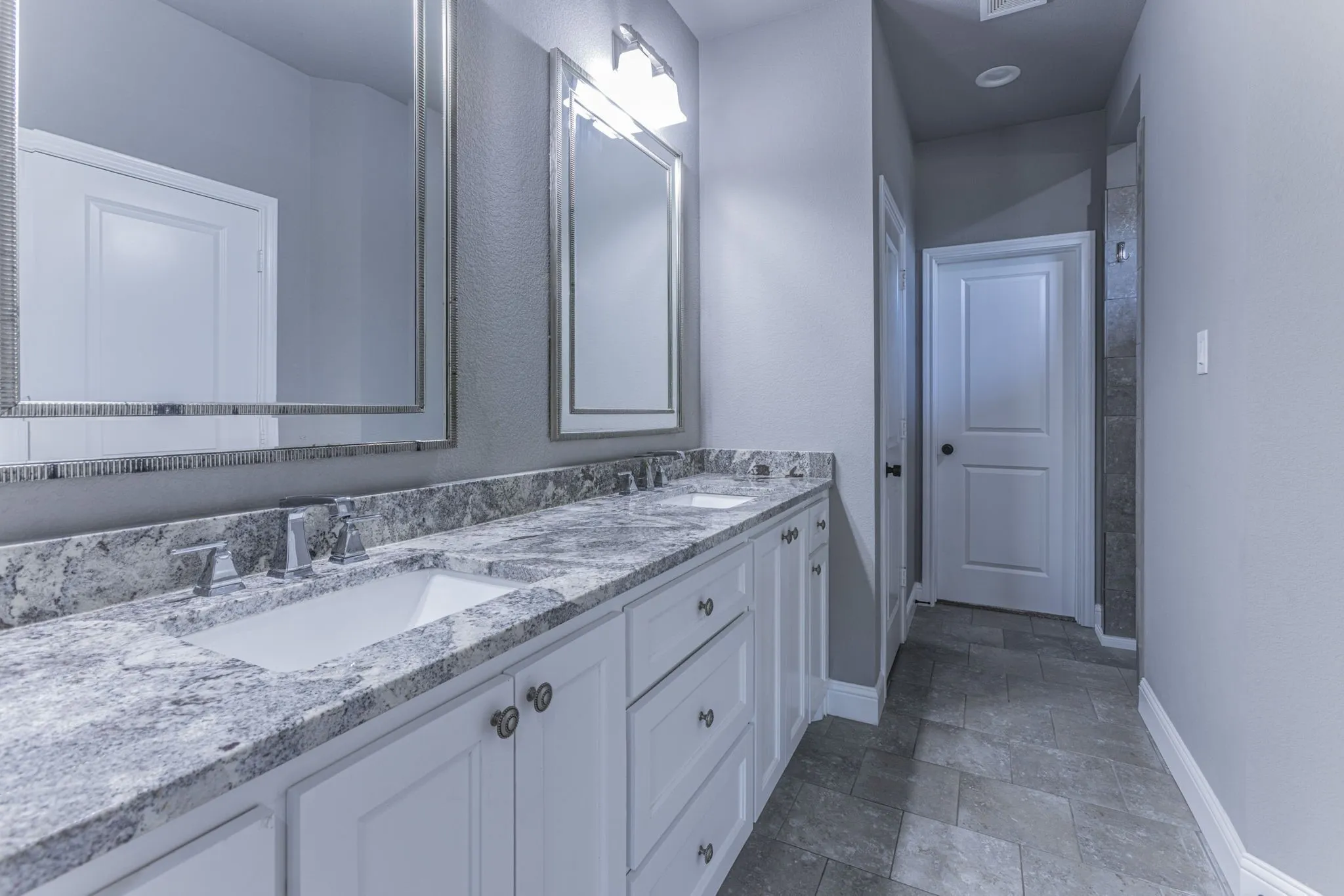 Single Family Residence For Sale in Mc Lennan County , 233 Fox Run Lane, Robinson, Texas 76706, 4 Bedroom, 3 Bathroom, 2 Garage spaces, 2,595 Sqft, built in 2022, Preowned, mls#21248900, Real Estate Agent in Robinson, Homes For Sale in Mc Lennan county, Homes For Sale in Robinson, Realtor in Robinson Texas, Real Estate Brokerage Independent Realty Texas, Luminita Cordes Realtor