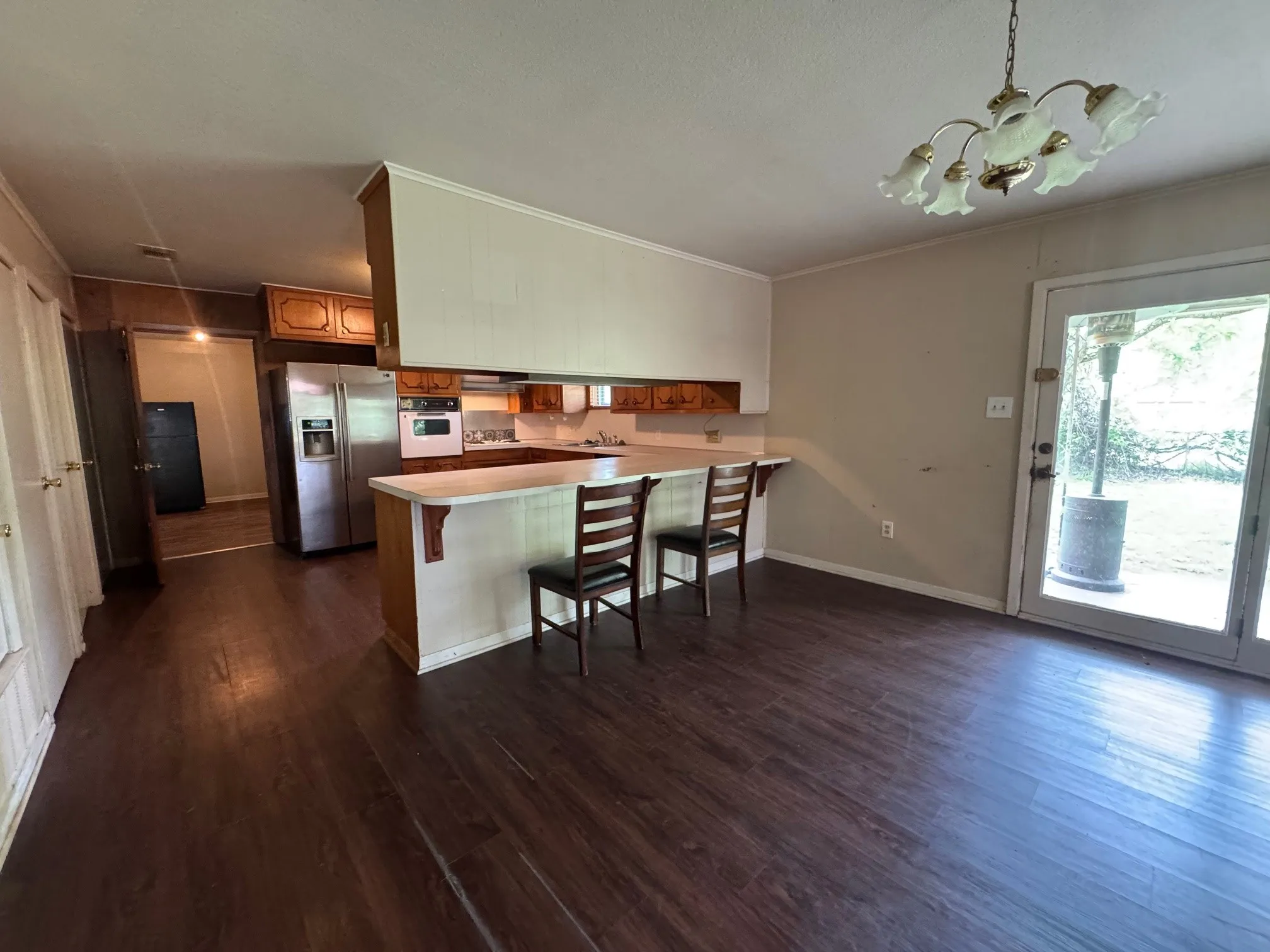 Single Family Residence For Sale in Henderson County , 621 French Street, Trinidad, Texas 75163, 3 Bedrooms, 2 Bathrooms, Garage spaces, 1,716 Sqft, built in 1960, Price $189,000, mls#21247881, Real Estate Agent in Trinidad, Homes For Sale in Henderson county, Homes For Sale in Trinidad, Realtor in Trinidad Texas, Real Estate Brokerage Independent Realty Texas, Luminita Cordes Realtor