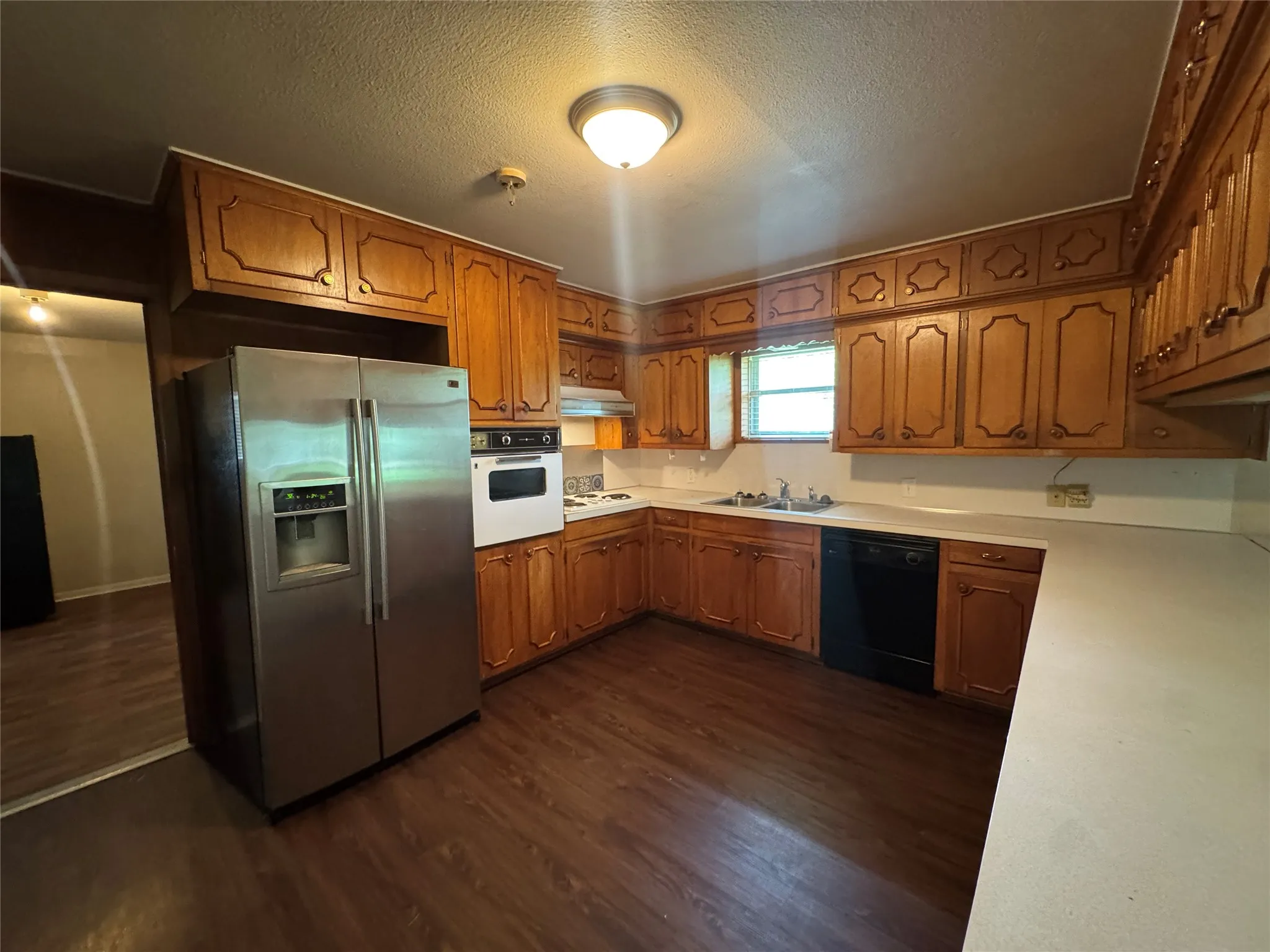 Single Family Residence For Sale in Henderson County , 621 French Street, Trinidad, Texas 75163, 3 Bedrooms, 2 Bathrooms, Garage spaces, 1,716 Sqft, built in 1960, Price $189,000, mls#21247881, Real Estate Agent in Trinidad, Homes For Sale in Henderson county, Homes For Sale in Trinidad, Realtor in Trinidad Texas, Real Estate Brokerage Independent Realty Texas, Luminita Cordes Realtor