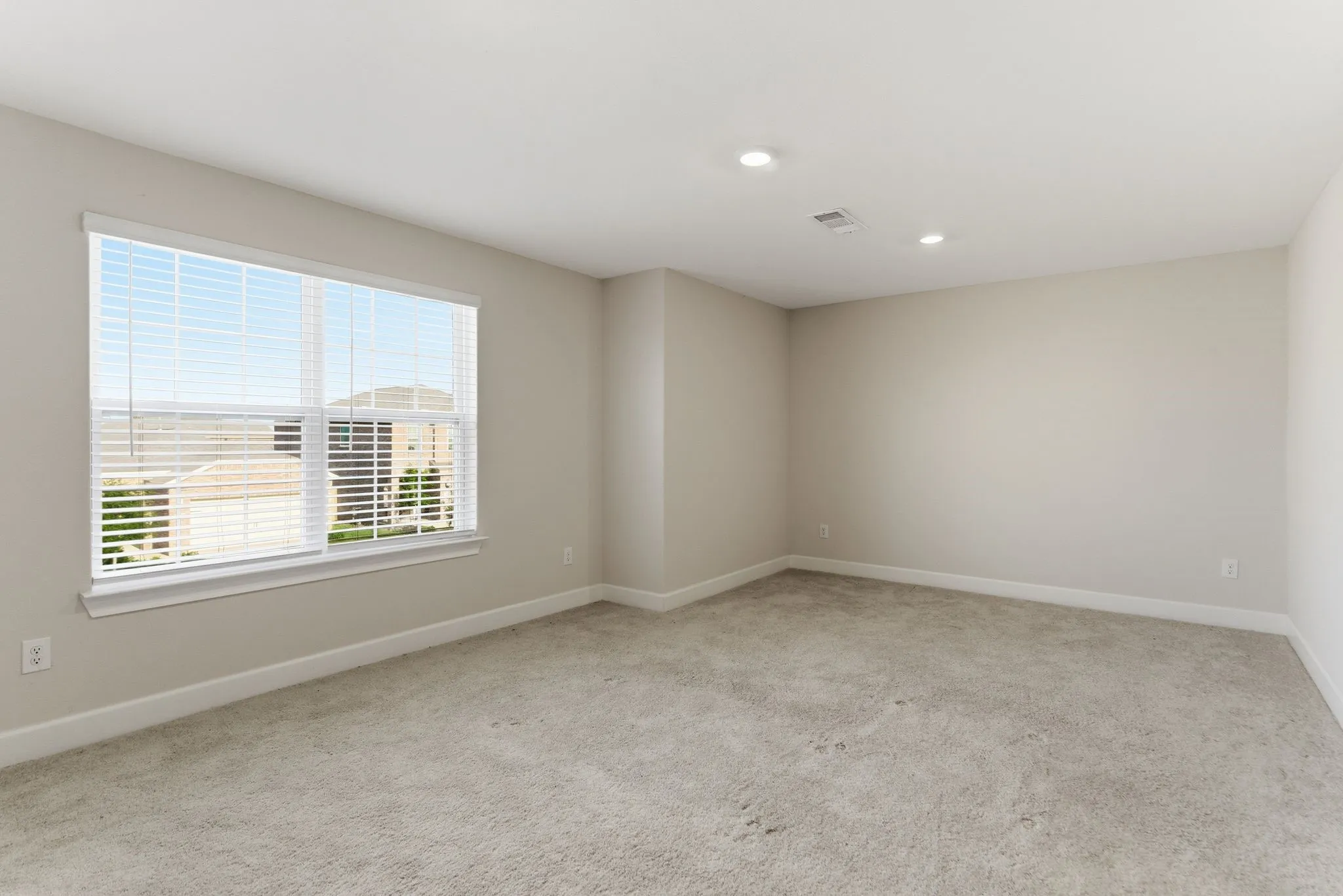 Single Family Residence For Sale in Collin County , 1308 Windermere Way, Princeton, Texas 75407, 5 Bedroom, 3 Bathroom, 2 Garage spaces, 2,533 Sqft, built in 2022, mls#21249073, Real Estate Agent in Princeton, Homes For Sale in Collin county, Homes For Sale in Princeton, Realtor in Princeton Texas, Real Estate Brokerage Independent Realty Texas, Luminita Cordes Realtor