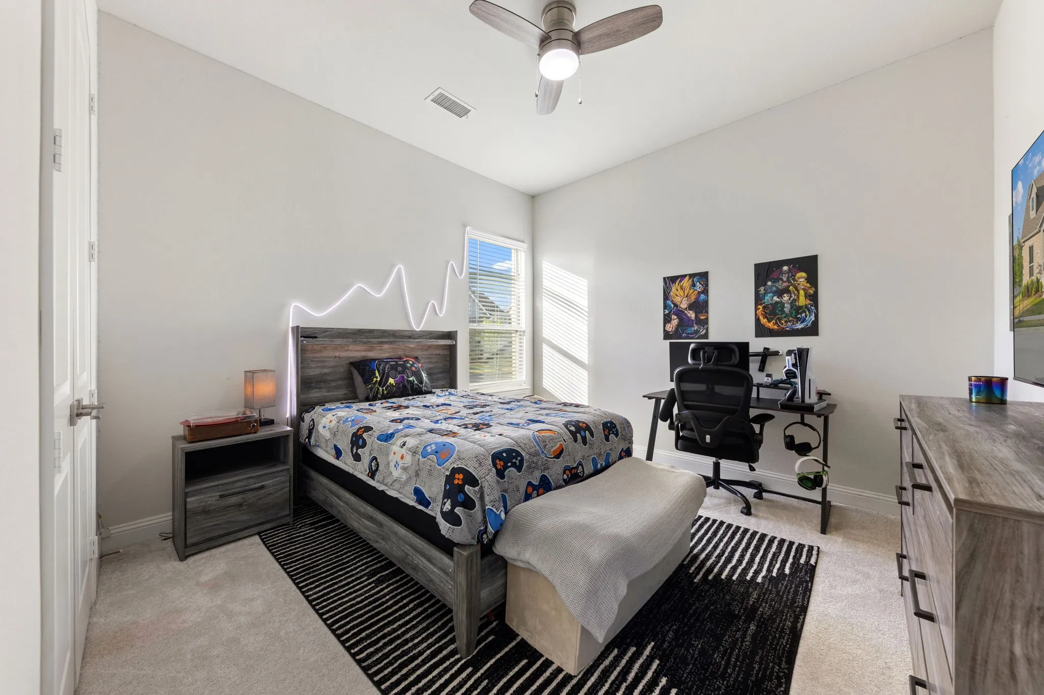 Single Family Residence For Sale in Dallas County , 8808 Royal Star Road, Rowlett, Texas 75089, 4 Bedroom, 3 Bathroom, 2 Garage spaces, 2,732 Sqft, built in 2022, mls#21246451, Real Estate Agent in Rowlett, Homes For Sale in Dallas county, Homes For Sale in Rowlett, Realtor in Rowlett Texas, Real Estate Brokerage Independent Realty Texas, Luminita Cordes Realtor